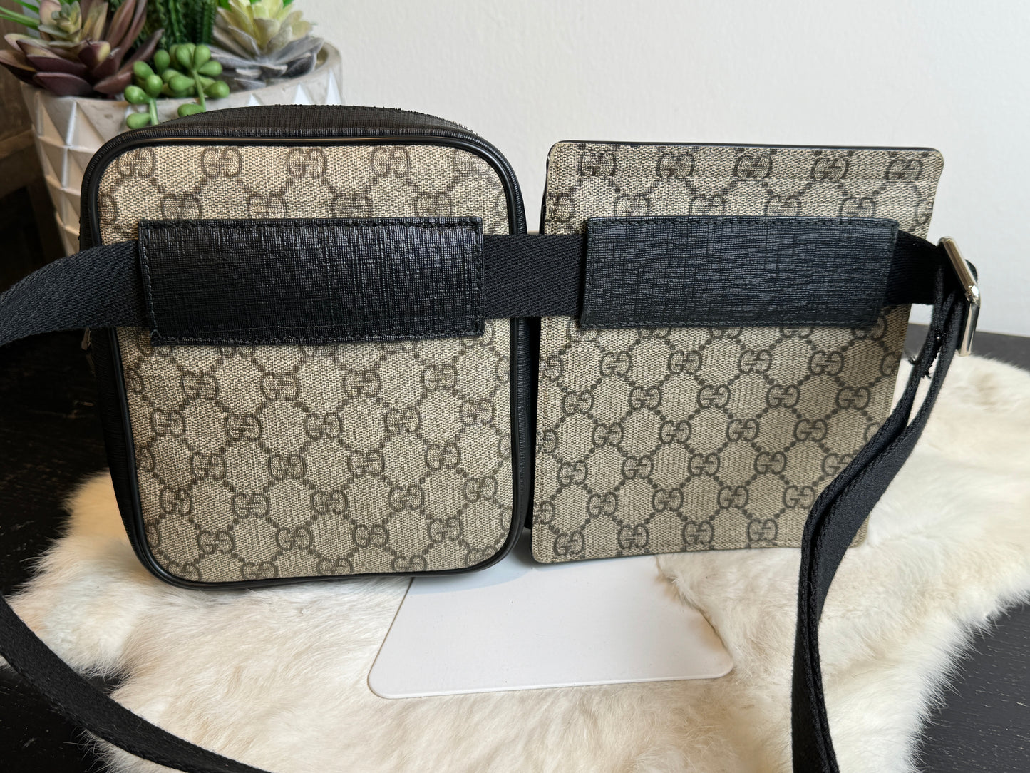 GUCCI Supreme Canvas Double Belt Bag