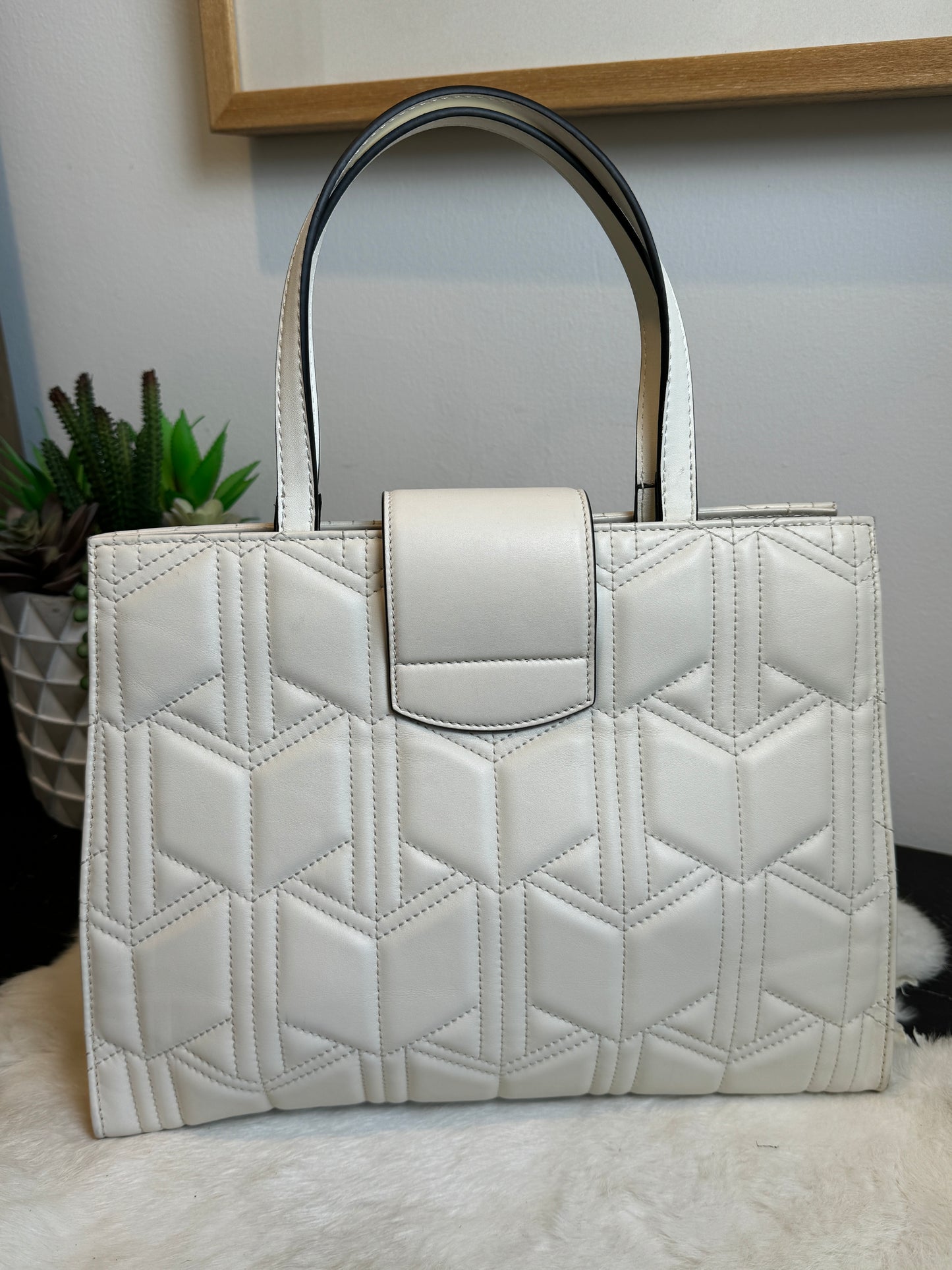 GUCCI Ivory Leather GG Marmont Dionysus Medium Bag