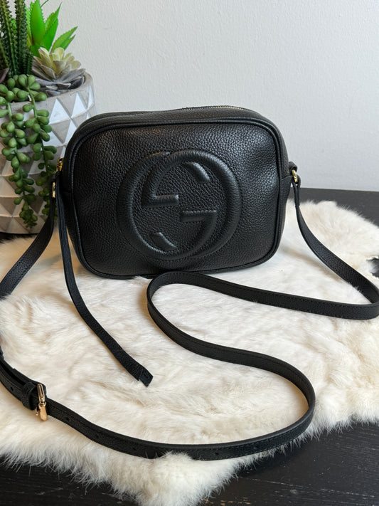 GUCCI Soho Disco Black Pebbled Camera Bag