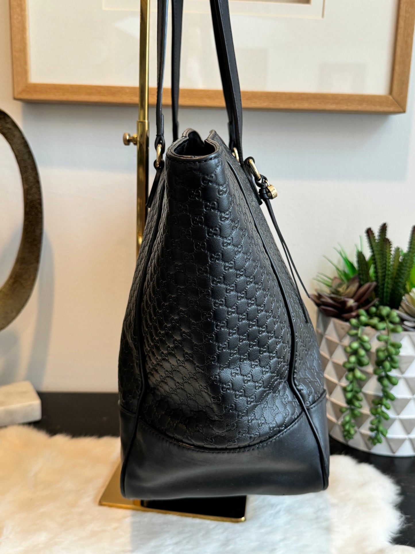 GUCCI MicroGuccissima Signature Black Leather Tote