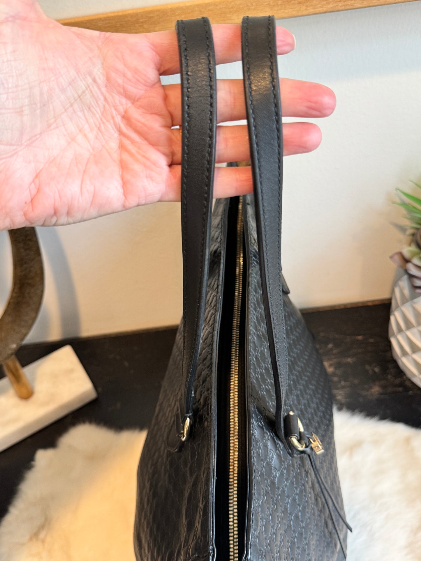 GUCCI MicroGuccissima Signature Black Leather Tote