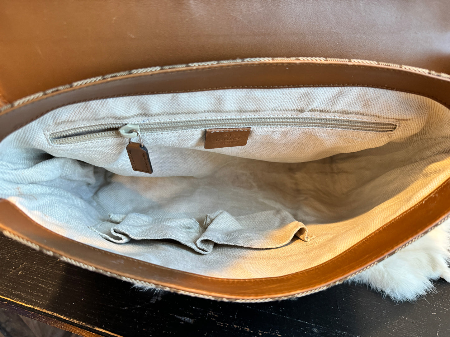 GUCCI Canvas Medium Messenger Lt Brown Bag