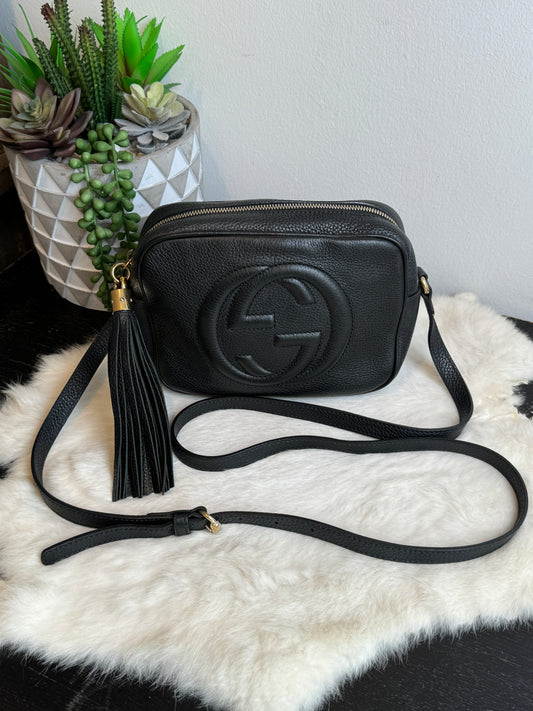 GUCCI Soho Disco Black Pebbled Camera Bag