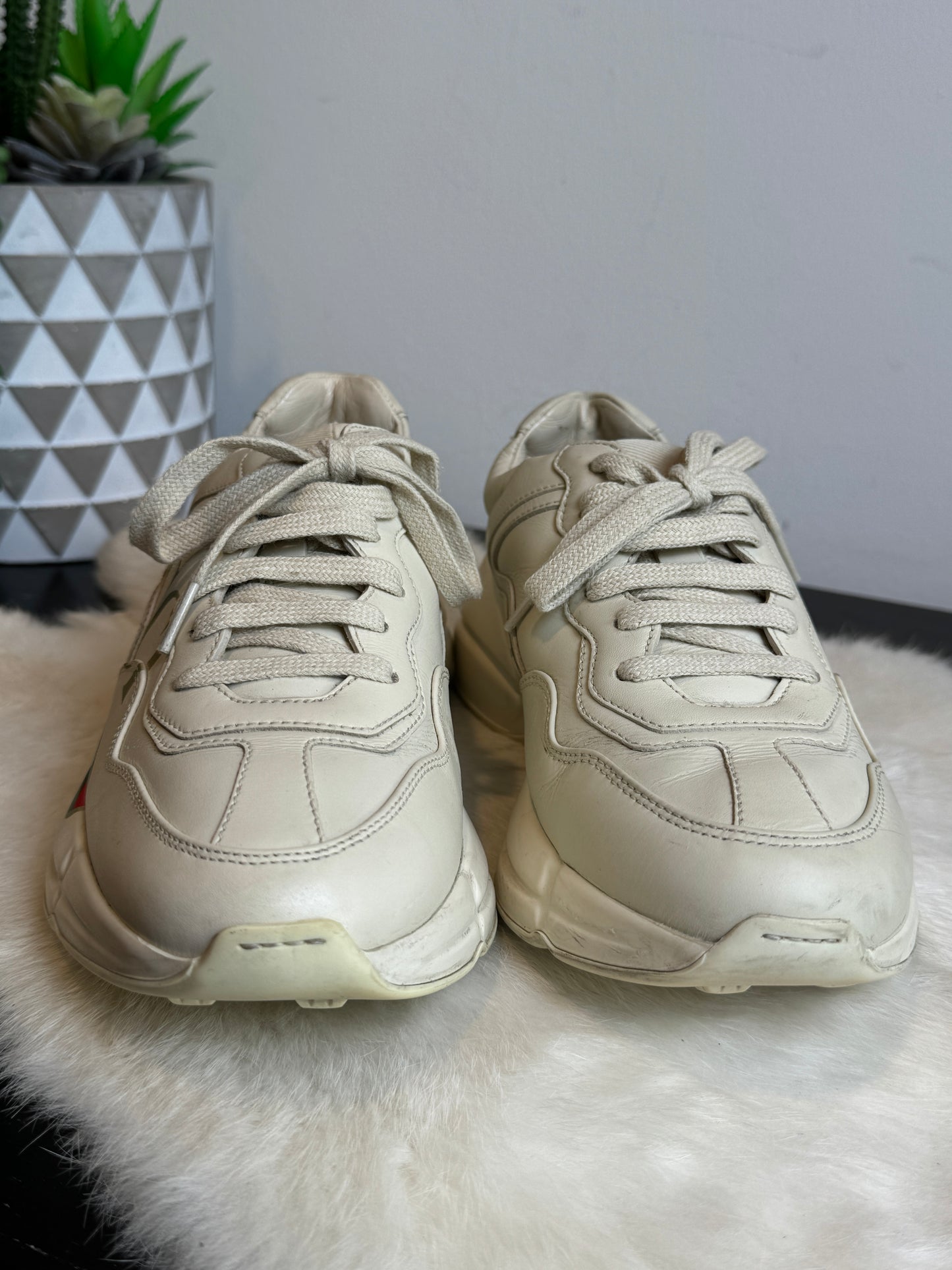 Gucci Rhyton Logo Ivory Sneakers 36EU