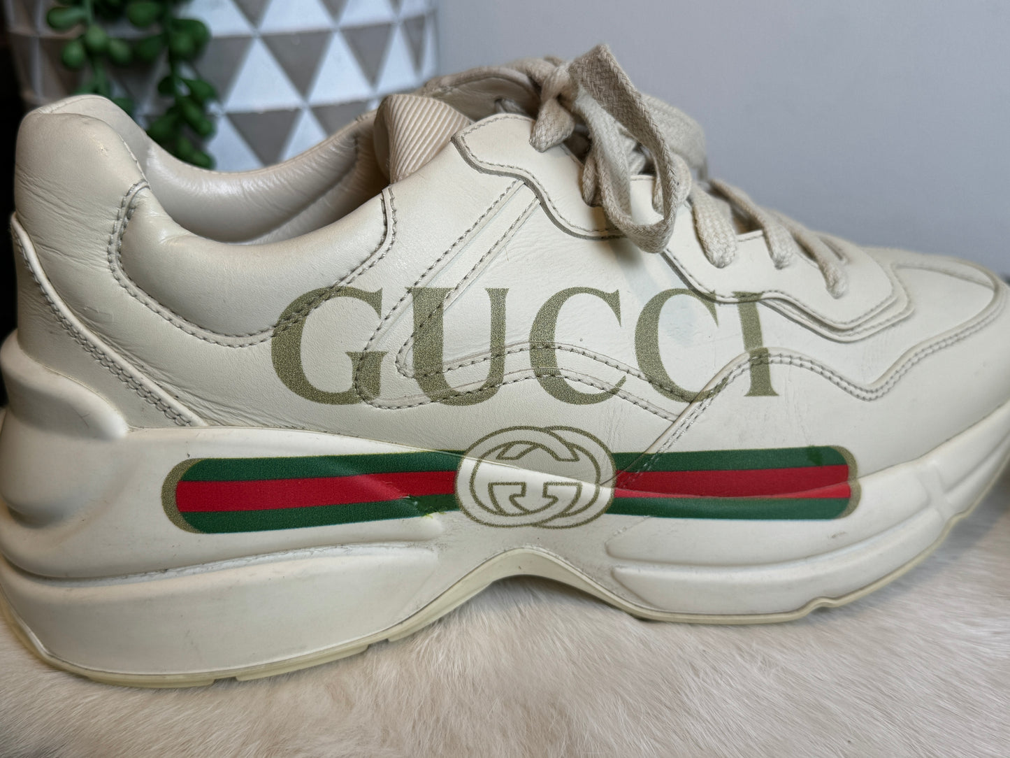 Gucci Rhyton Logo Ivory Sneakers 36EU