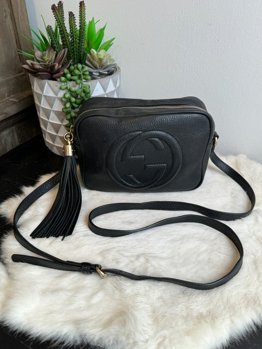 GUCCI Soho Disco Black Pebbled Camera Bag