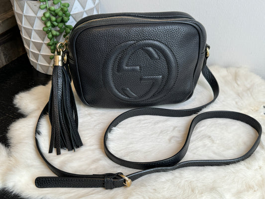 GUCCI Soho Disco Black Pebbled Camera Bag