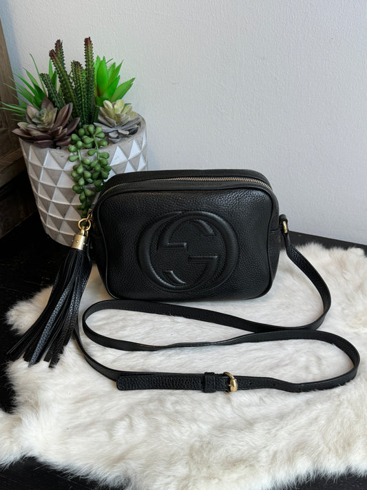 GUCCI Soho Disco Black Pebbled Camera Bag