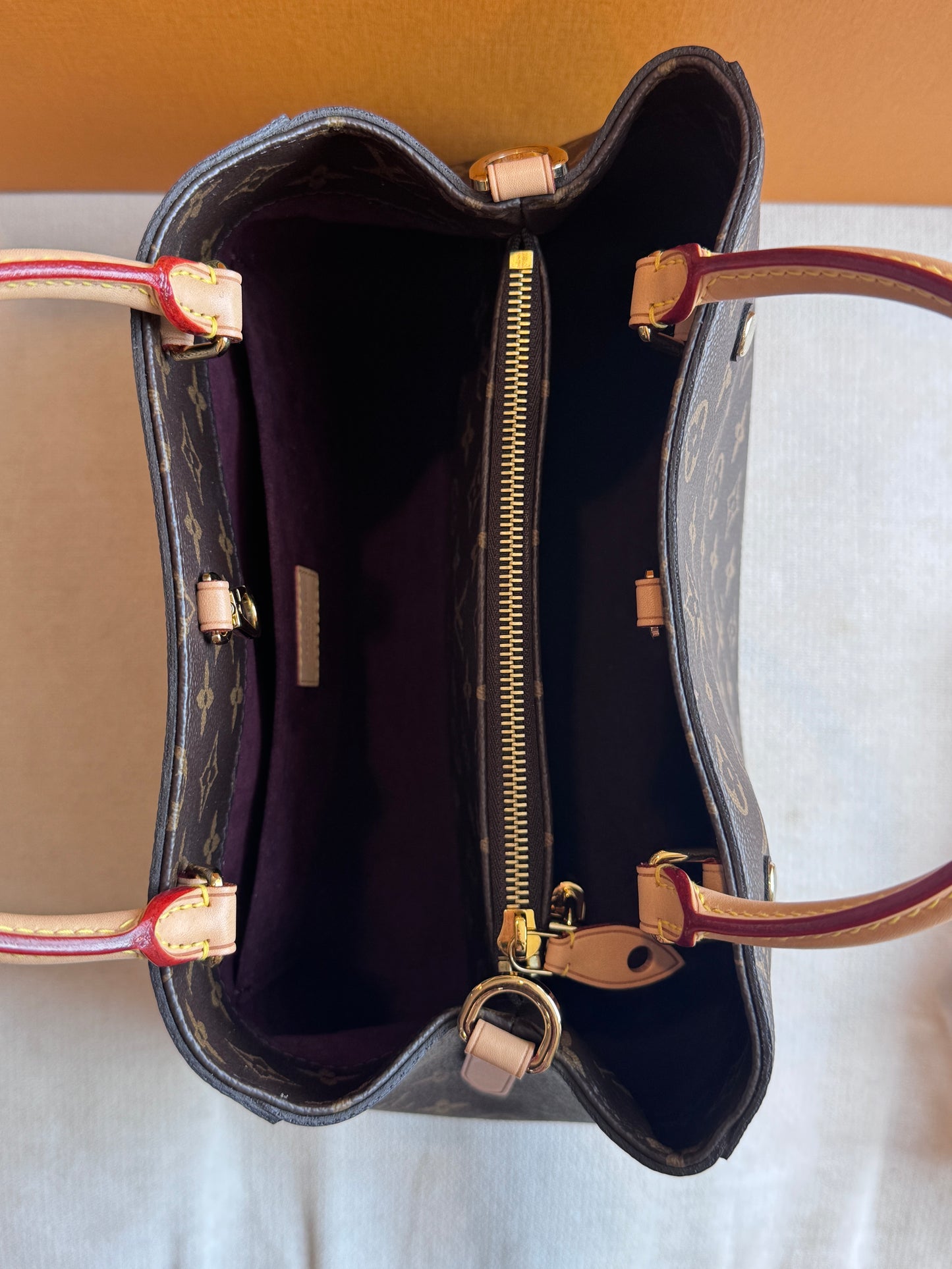 Like New!! Louis Vuitton Monogram Montaigne MM 2-Way Bag