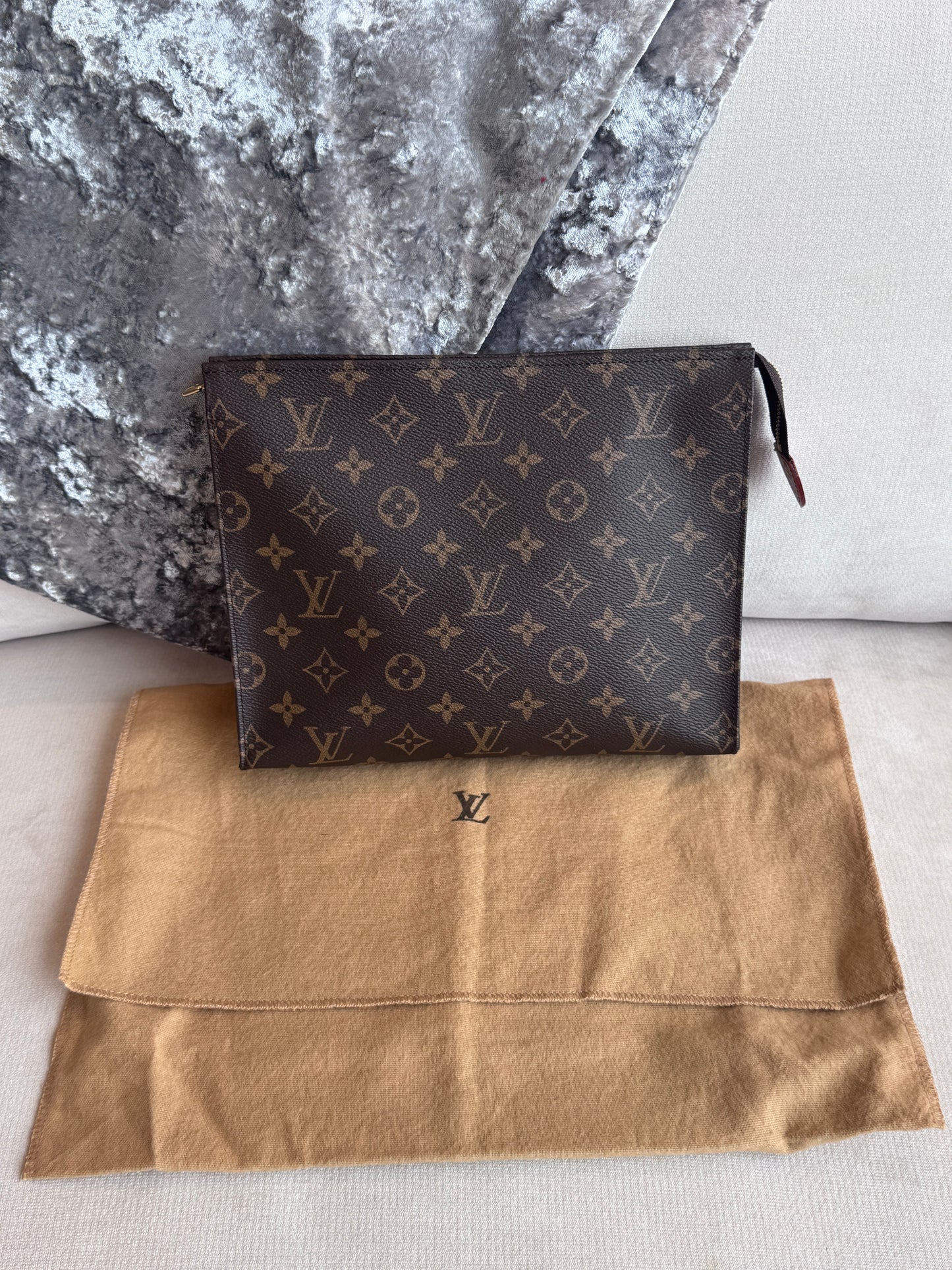RARE!! Louis Vuitton Exclusive Monogram Poche Toilette 26 GM