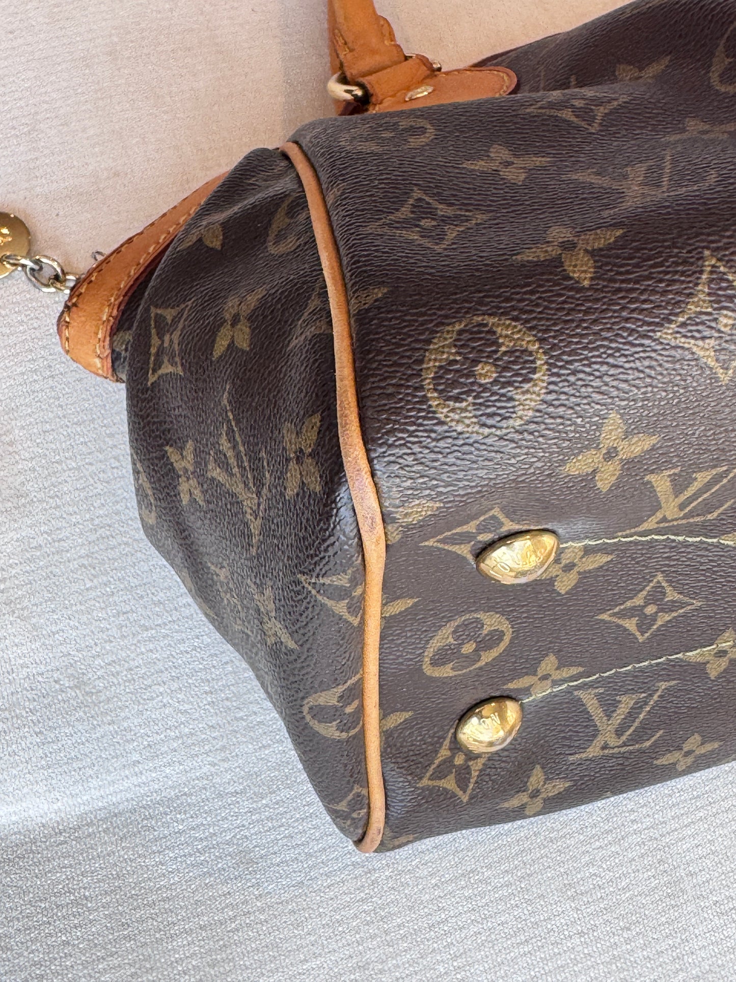 Louis Vuitton Monogram Tivoli PM Tote