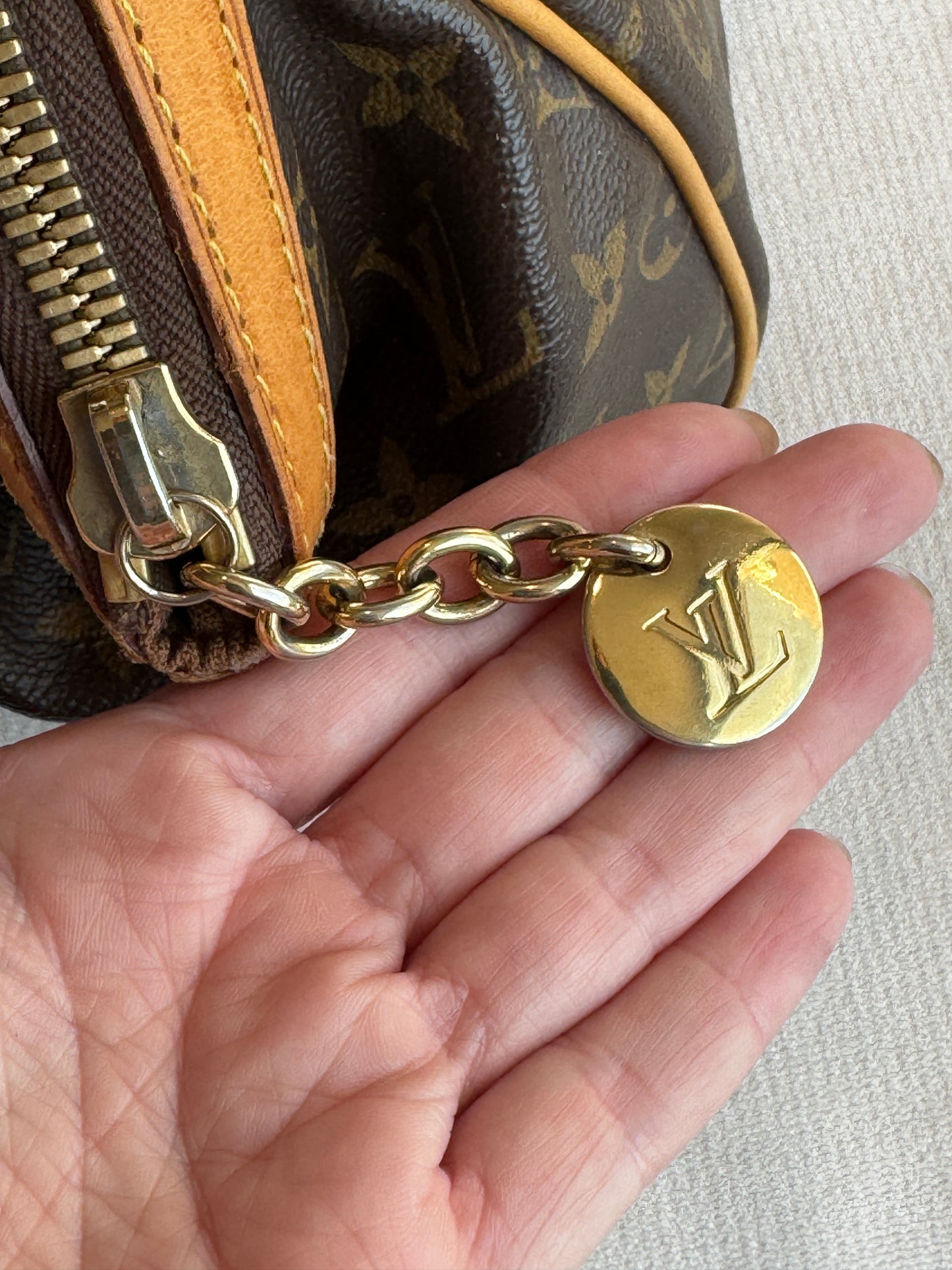Louis Vuitton Monogram Tivoli PM Tote