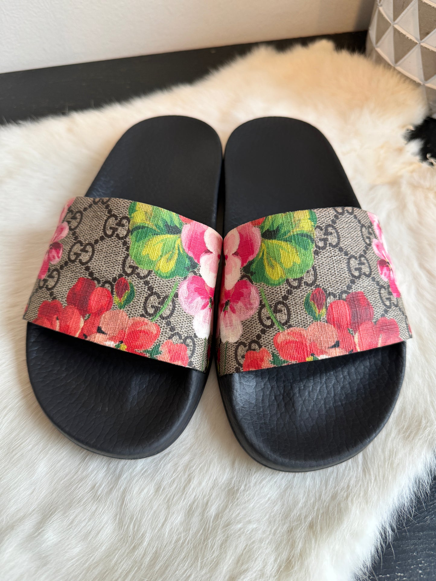 GUCCI Supreme Canvas Blooms Womens Slides 35EU