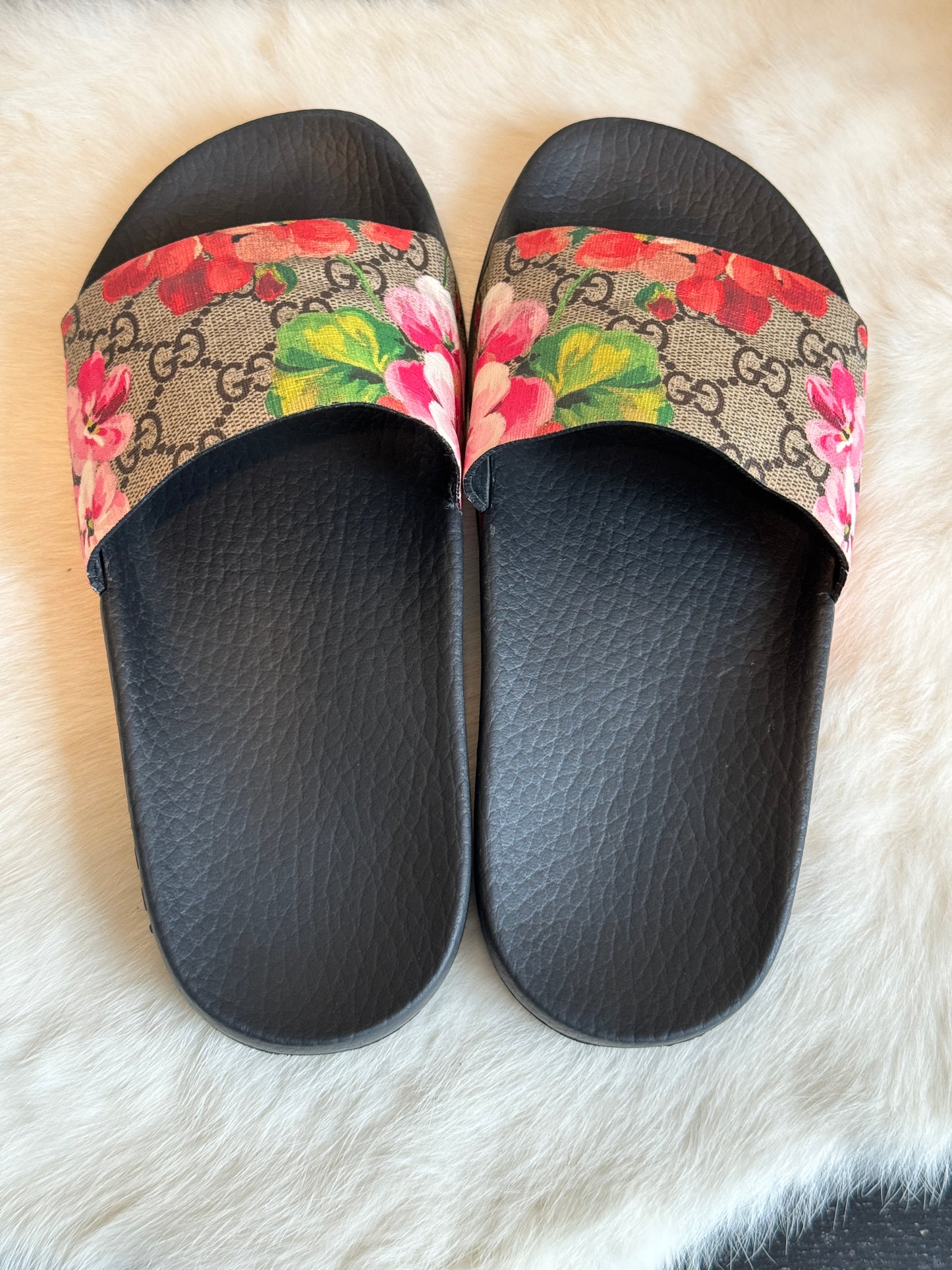 GUCCI Supreme Canvas Blooms Womens Slides 35EU