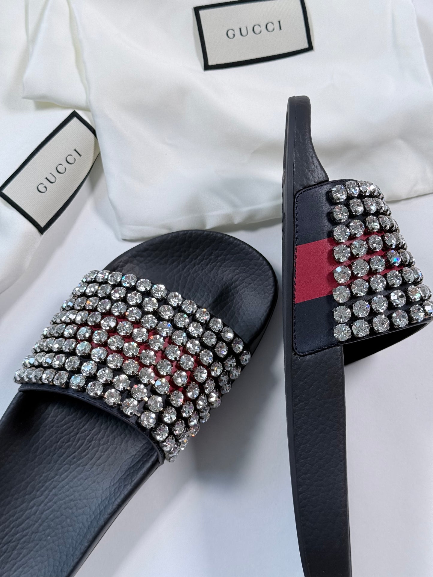 Like New!! GUCCI Leather Crystal Pursuit Navy/Red Women's Slides 40EU