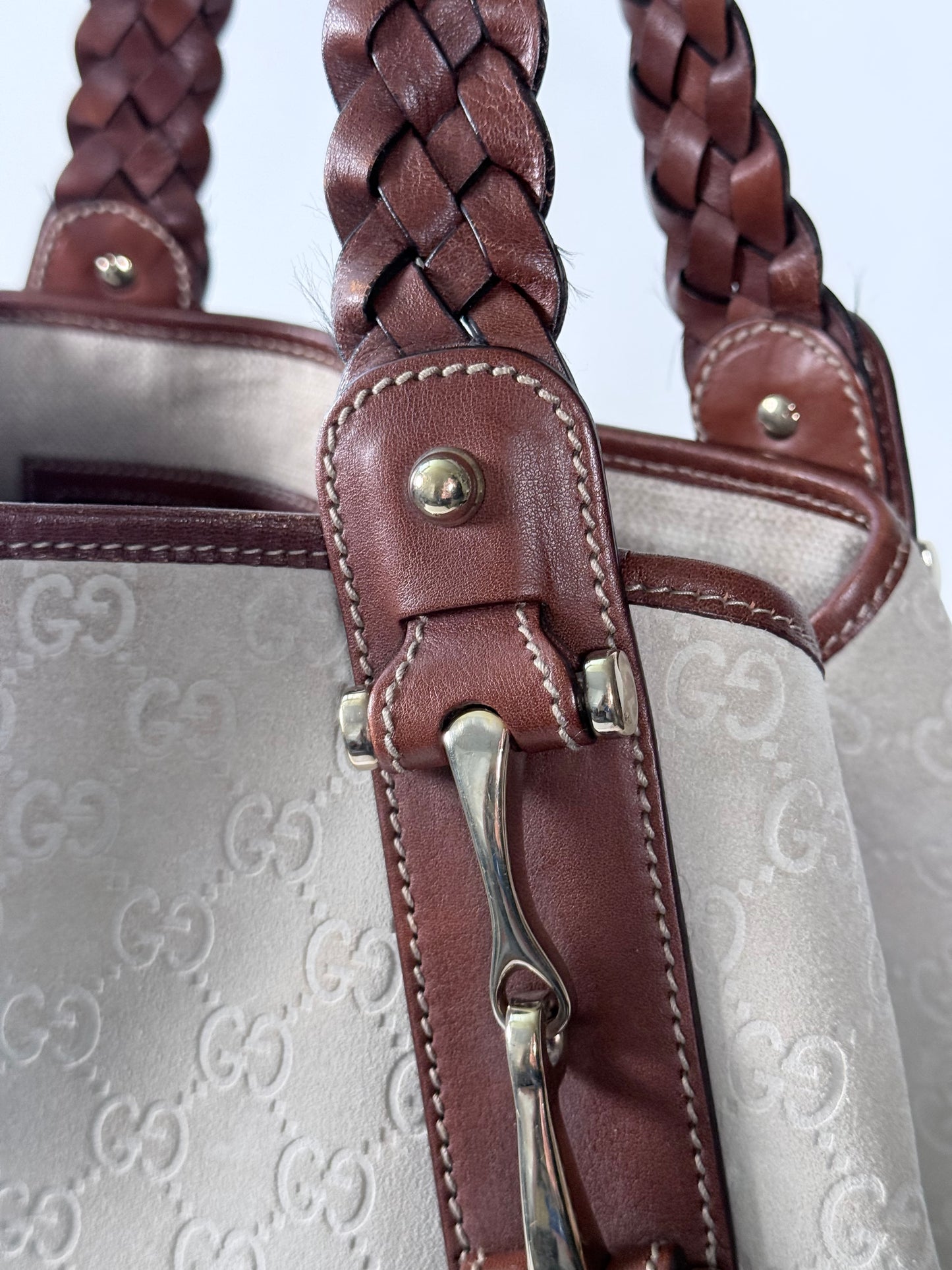 Gucci White Guccissima Suede Pelham Medium Shoulder Bag