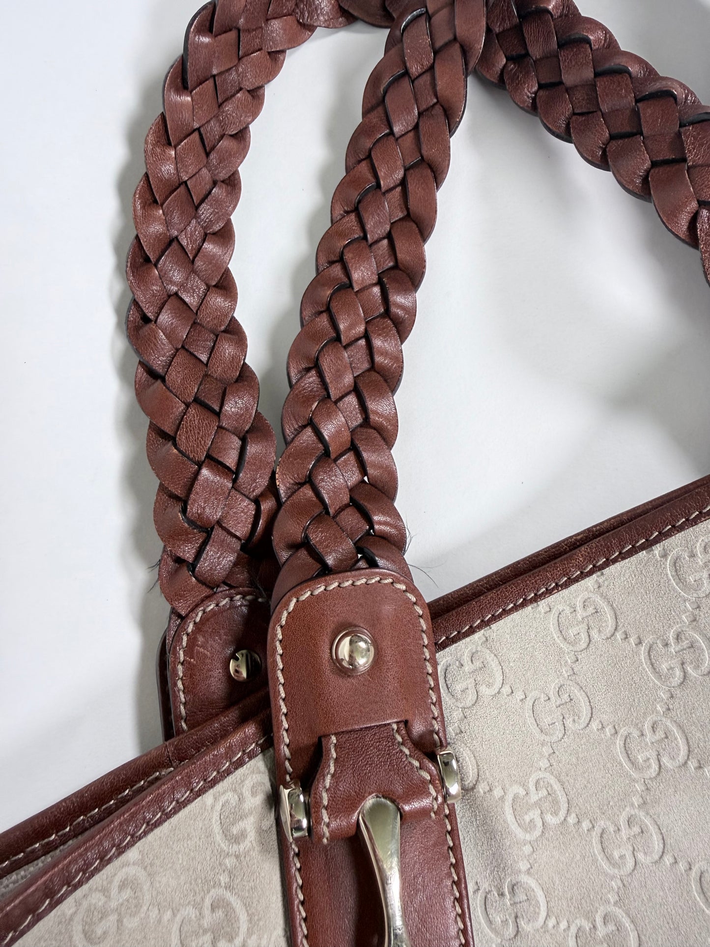 Gucci White Guccissima Suede Pelham Medium Shoulder Bag