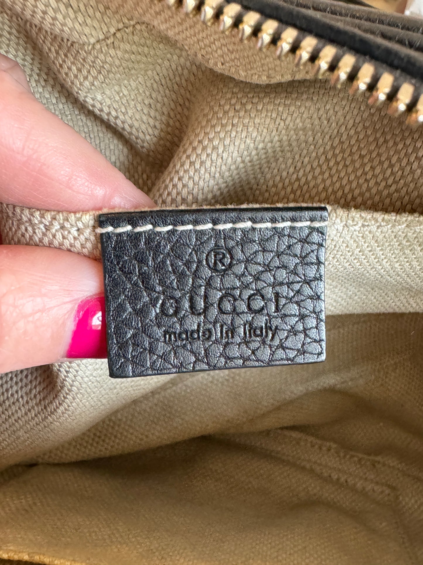 GUCCI Soho Disco Black Pebbled Camera Bag