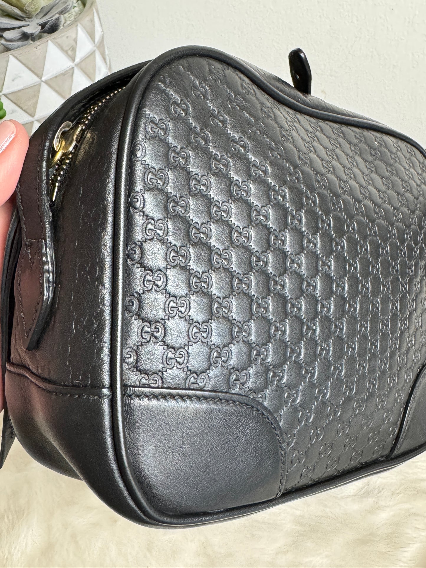 GUCCI Microguccissima Black Bree Camera Bag