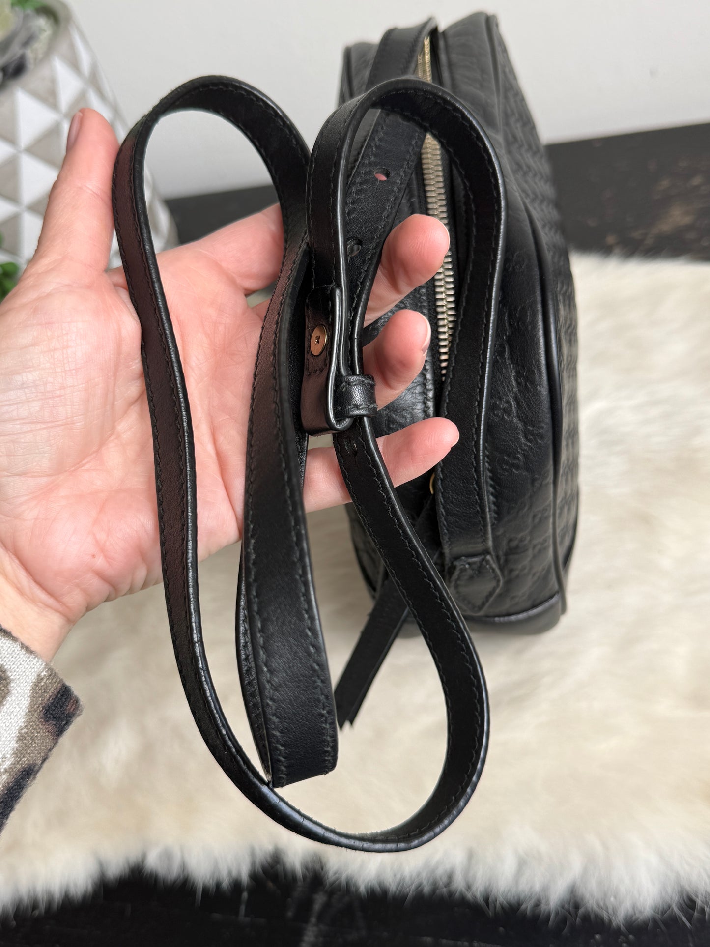 GUCCI Microguccissima Black Bree Camera Bag