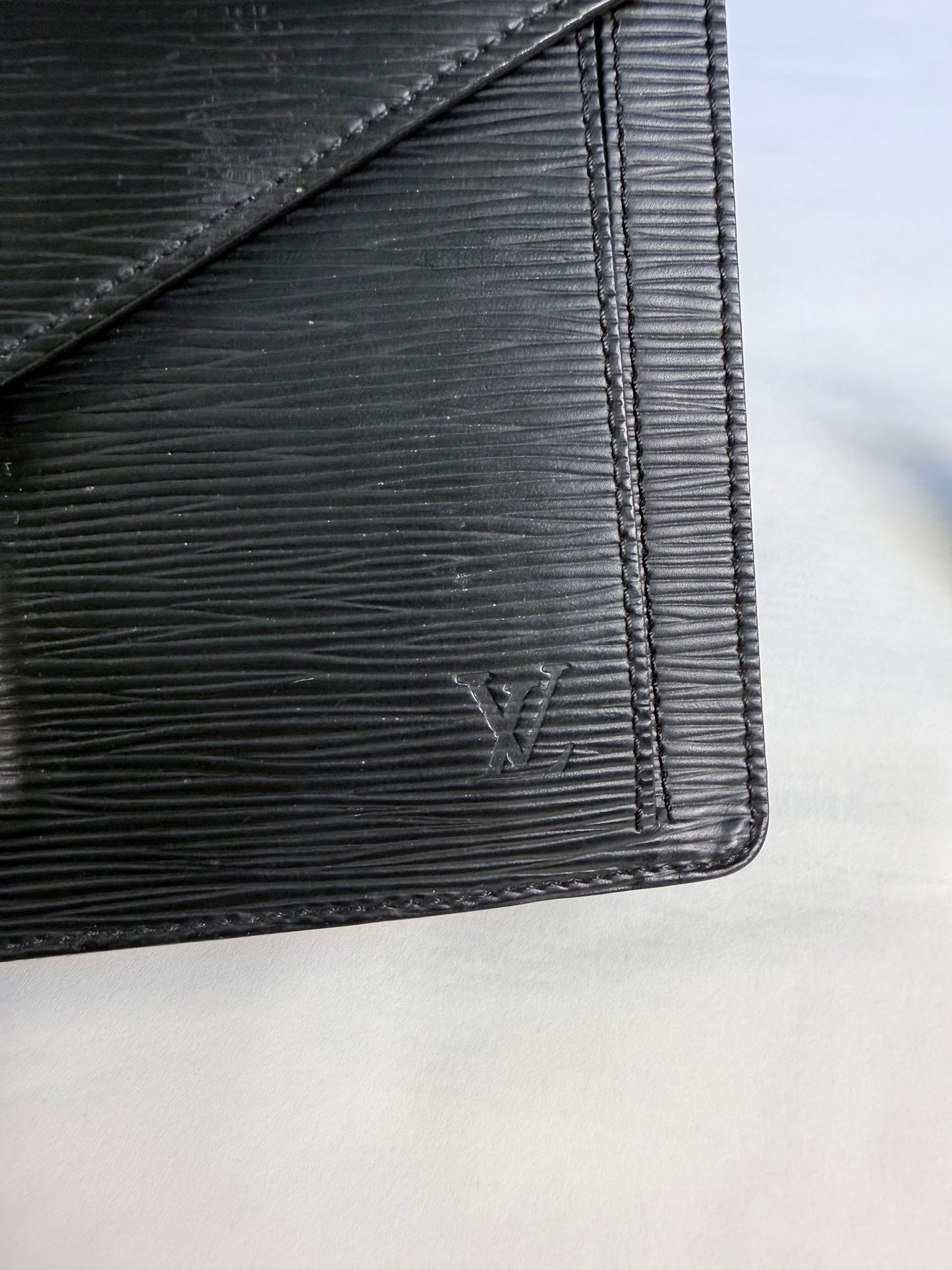 Louis Vuitton Epi Leather Pochette Sellier Dragonne Black Clutch