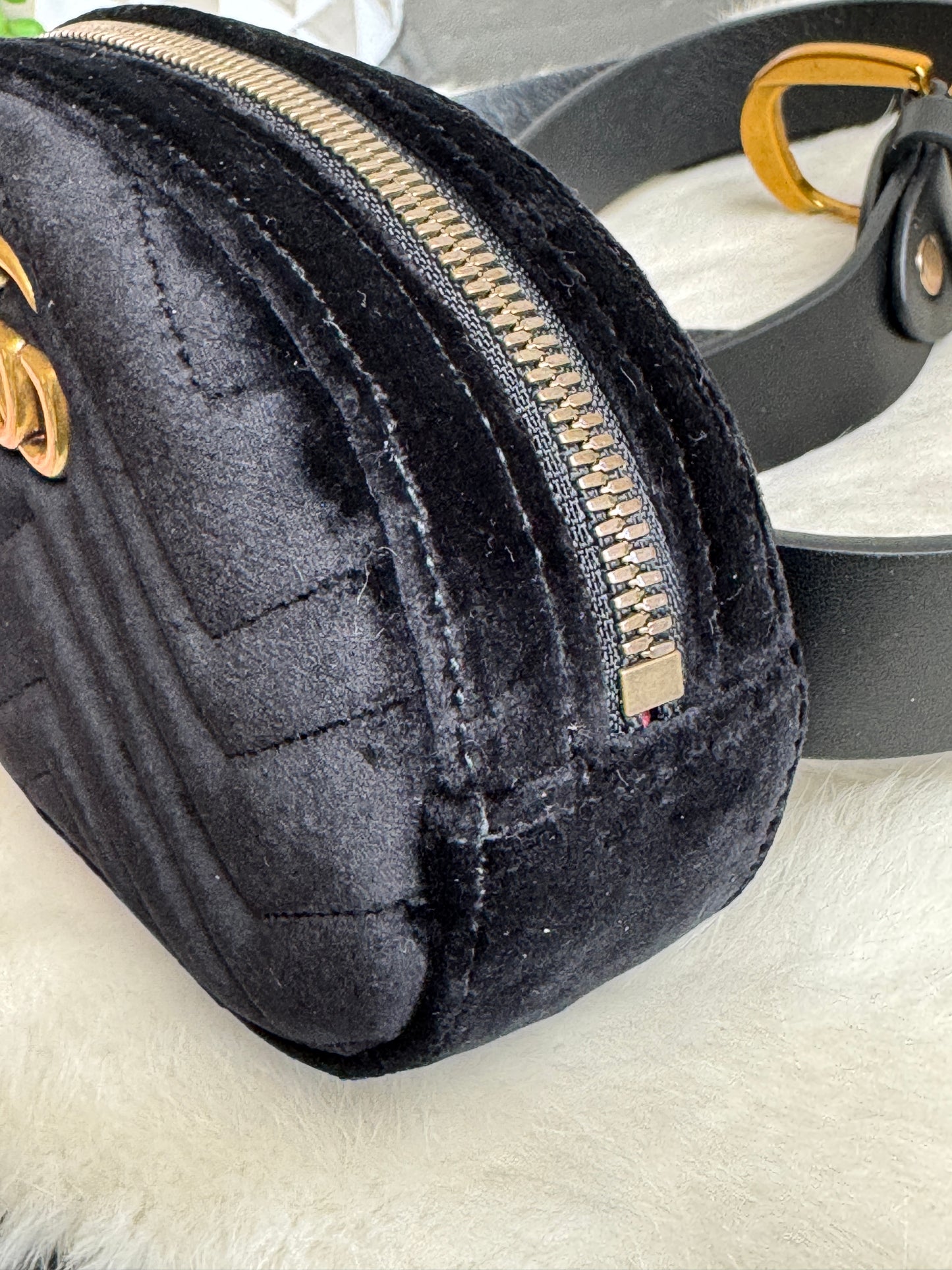 Gucci Marmont Velvet Mini Belt Bag Black