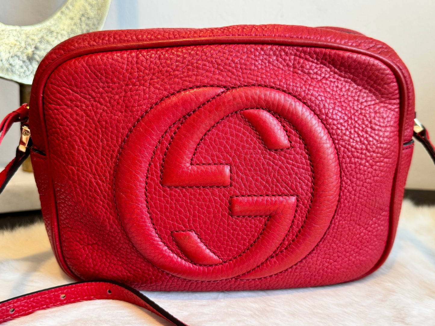 GUCCI Soho Disco Red Pebbled Camera Bag