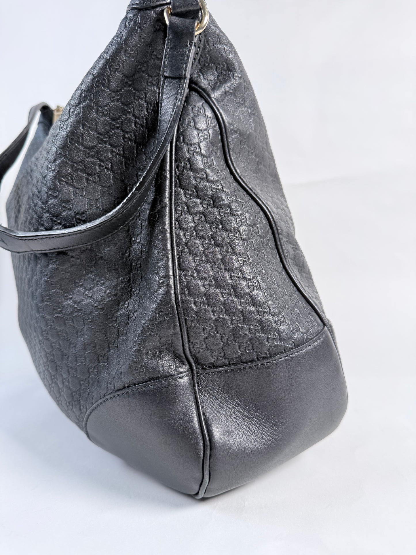 GUCCI Bree Micro-Guccissima Signature Black Large Hobo