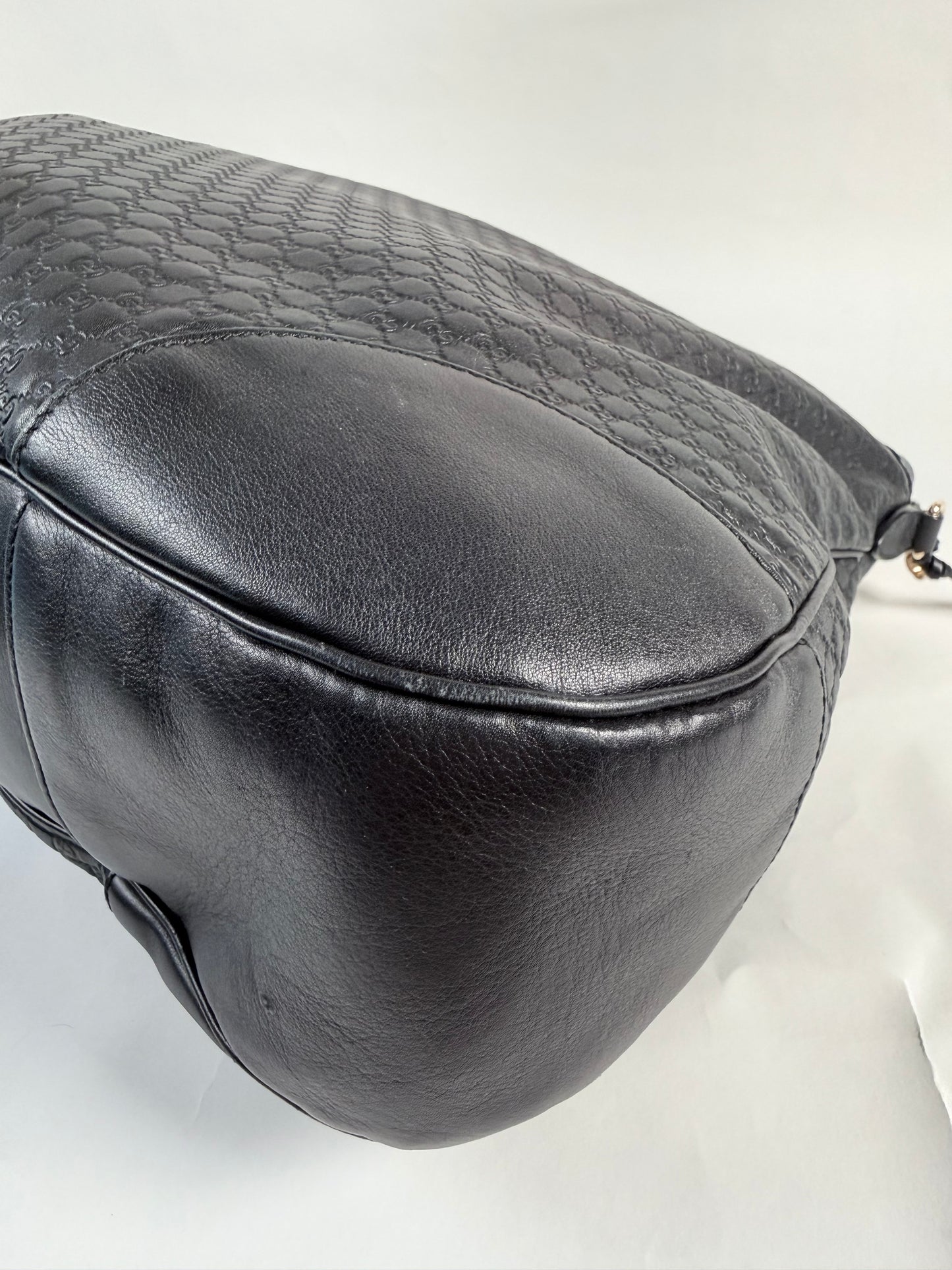 GUCCI Bree Micro-Guccissima Signature Black Large Hobo