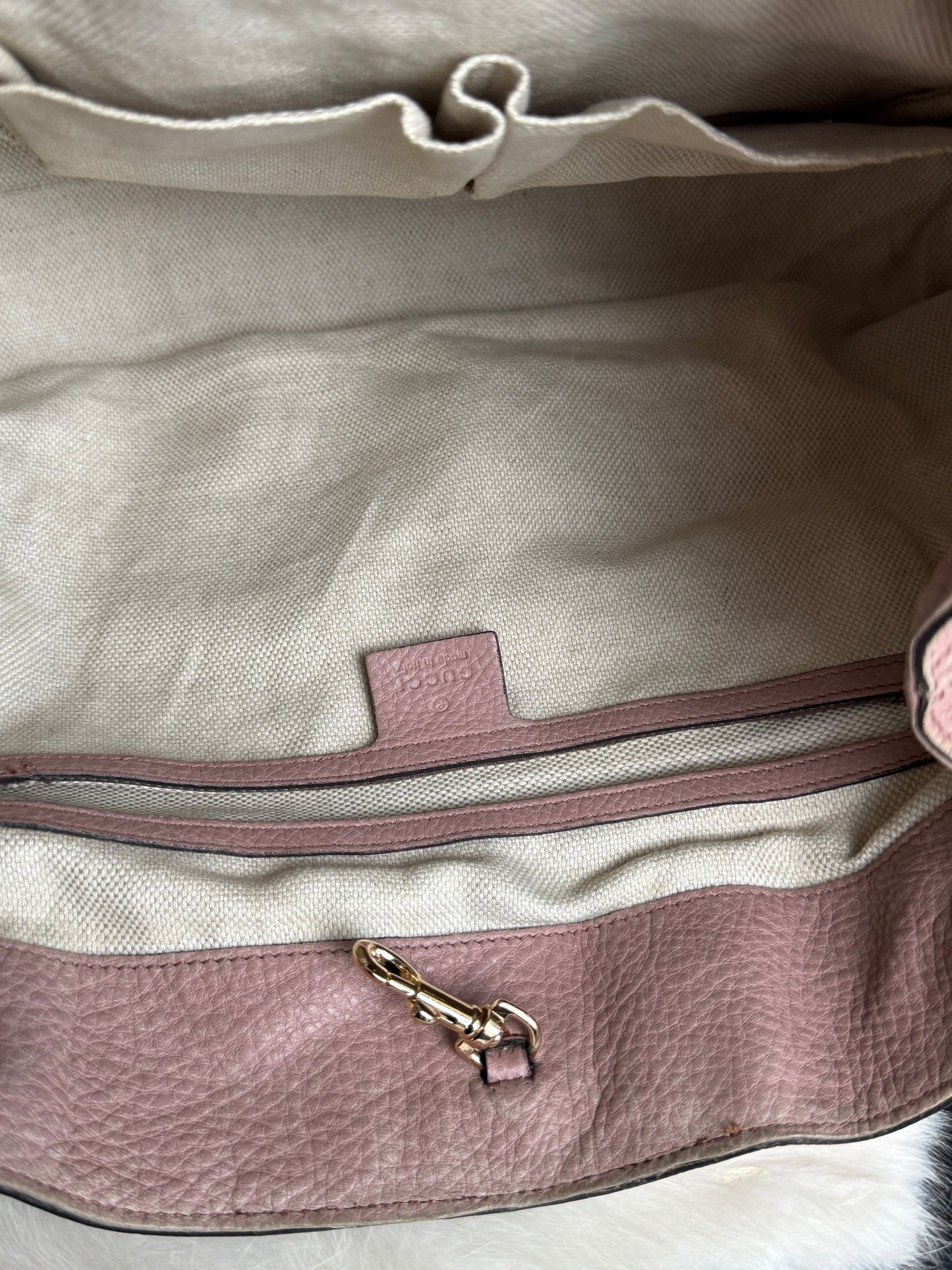 GUCCI Soho Lt Pink Pebbled Chain Hobo Bag