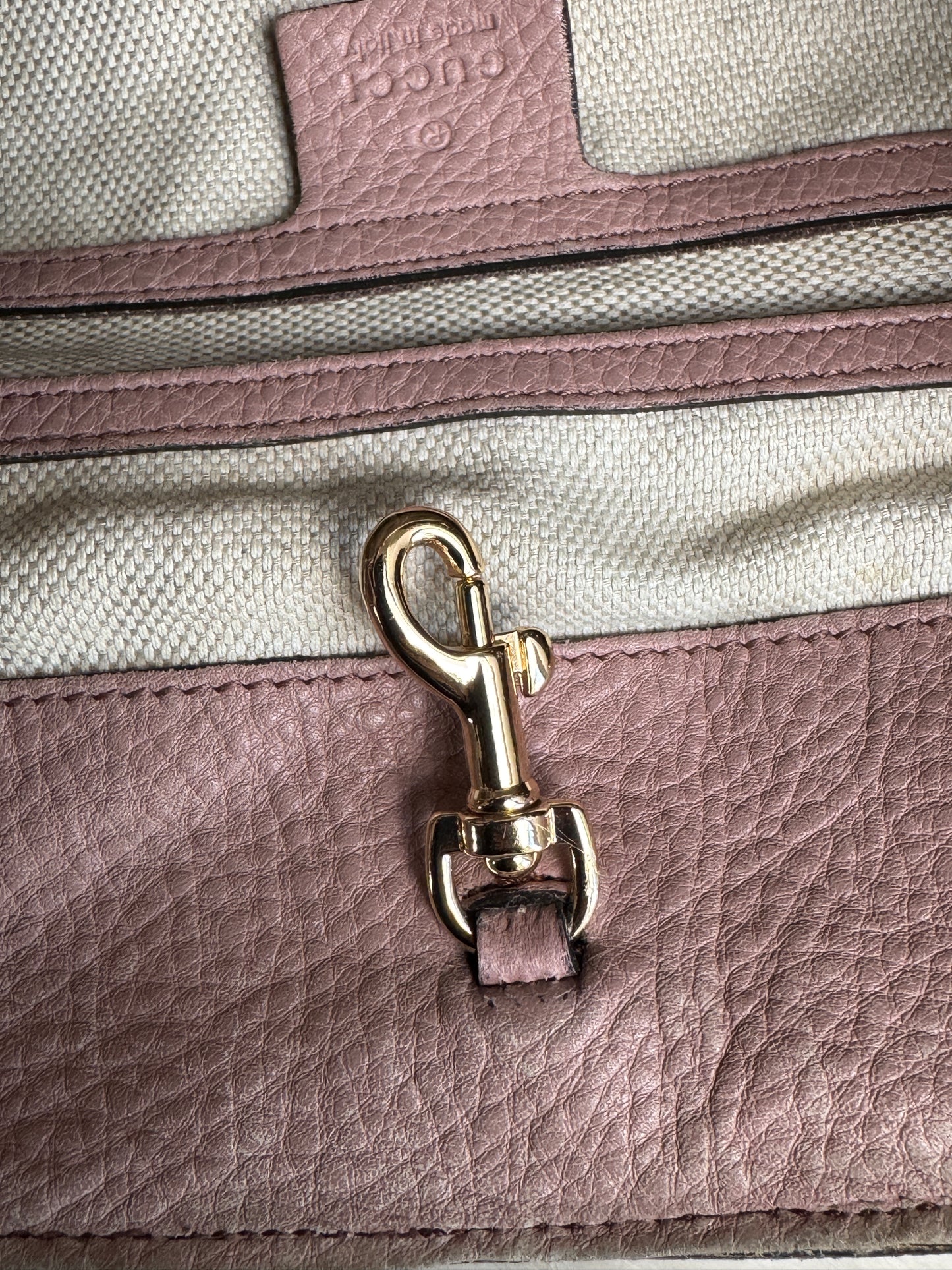 GUCCI Soho Lt Pink Pebbled Chain Hobo Bag