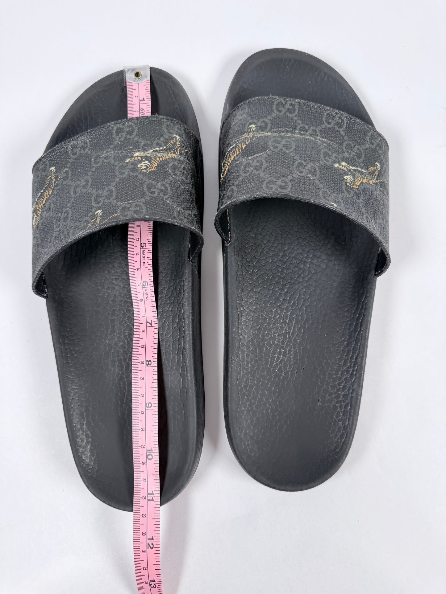 GUCCI Supreme Canvas Tiger Black Mens Slides 10EU