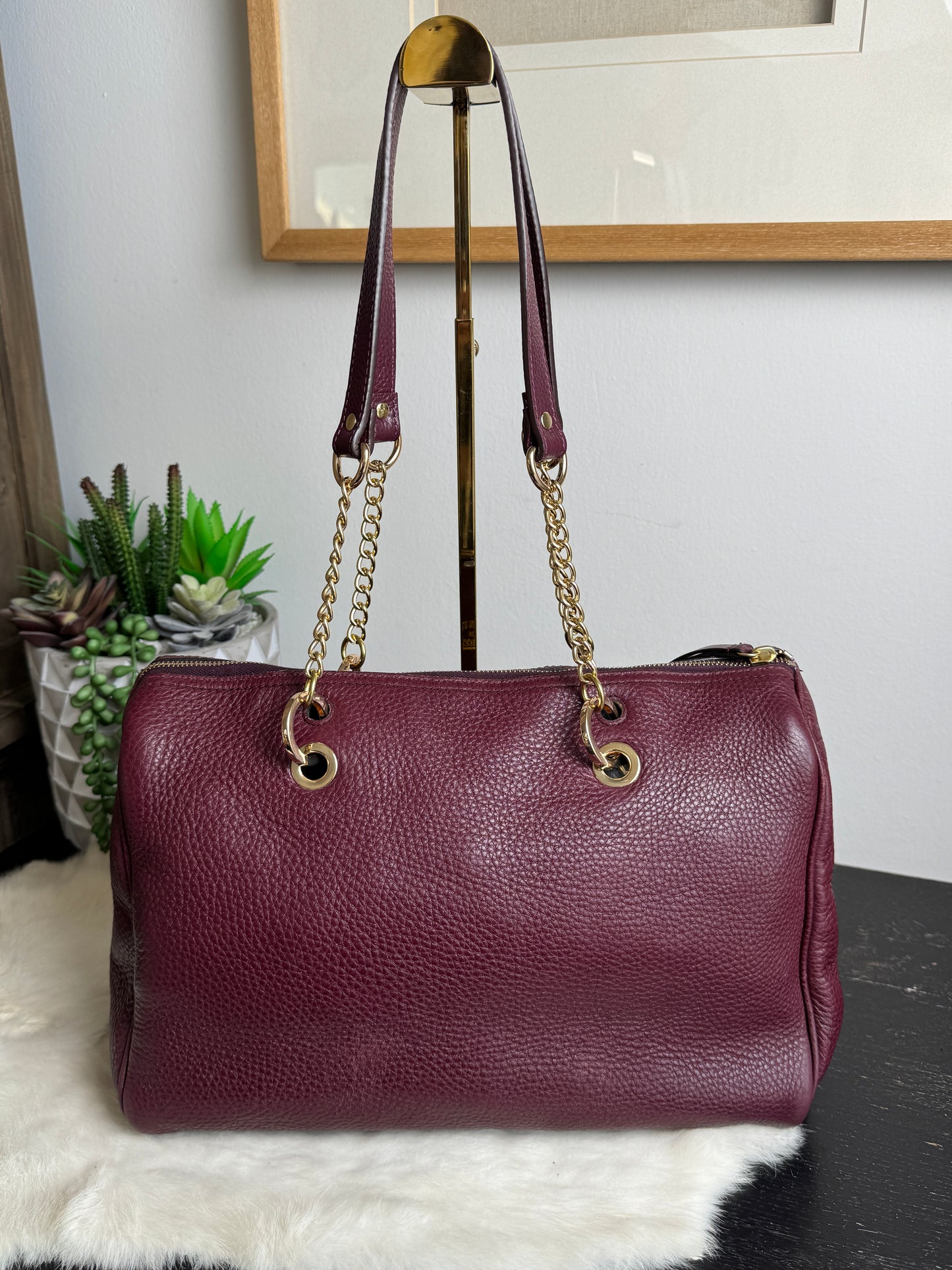 GUCCI Bordeaux Plum Pebbled Chain Boston Bag