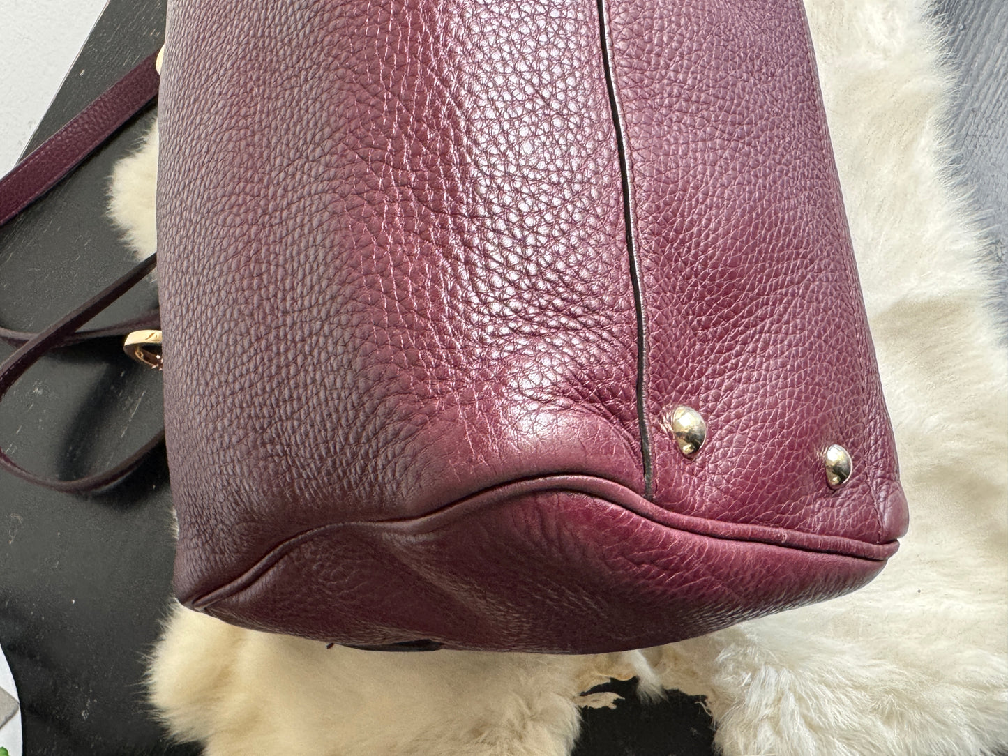 GUCCI Bordeaux Plum Pebbled Chain Boston Bag