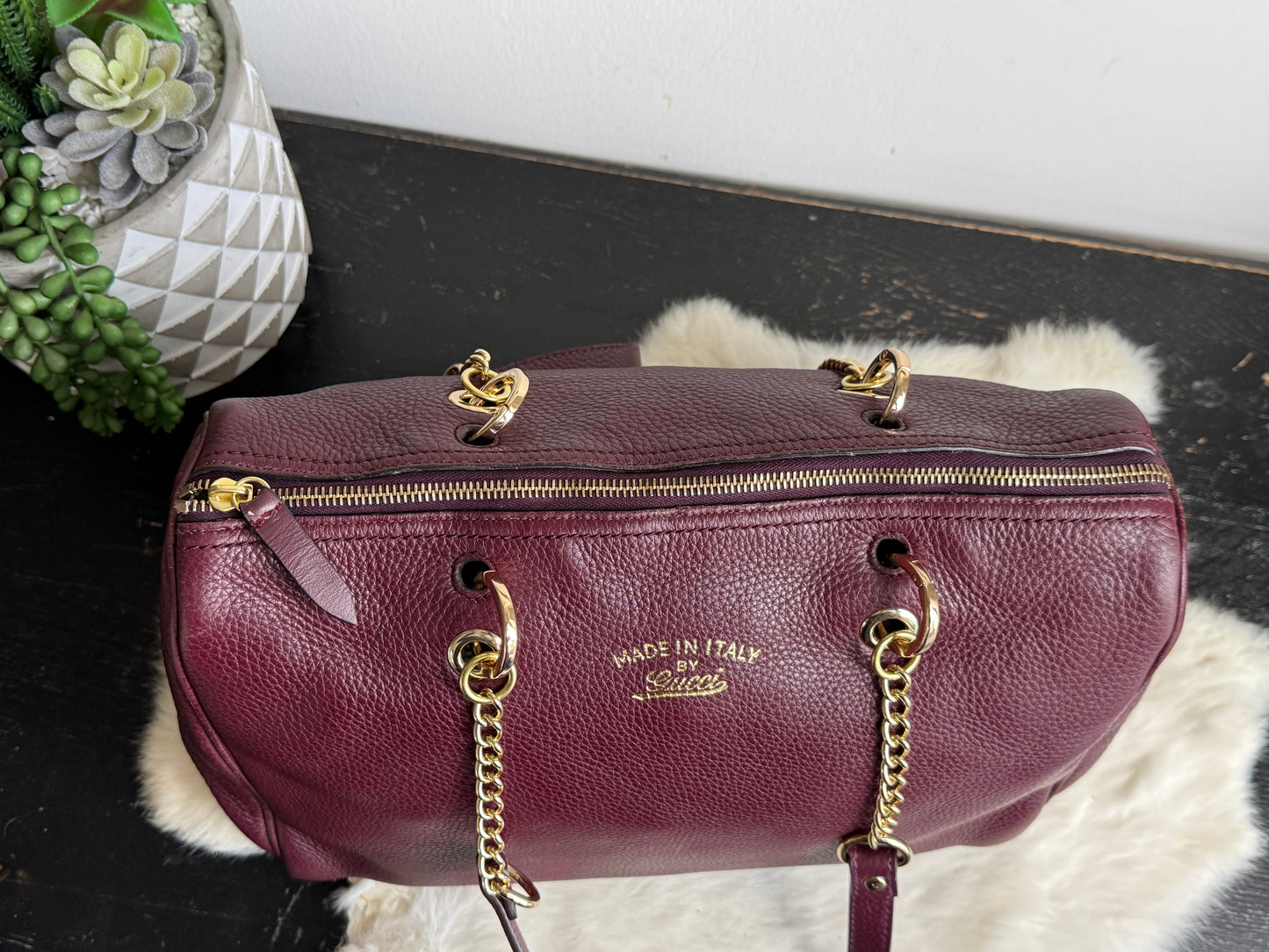 GUCCI Bordeaux Plum Pebbled Chain Boston Bag