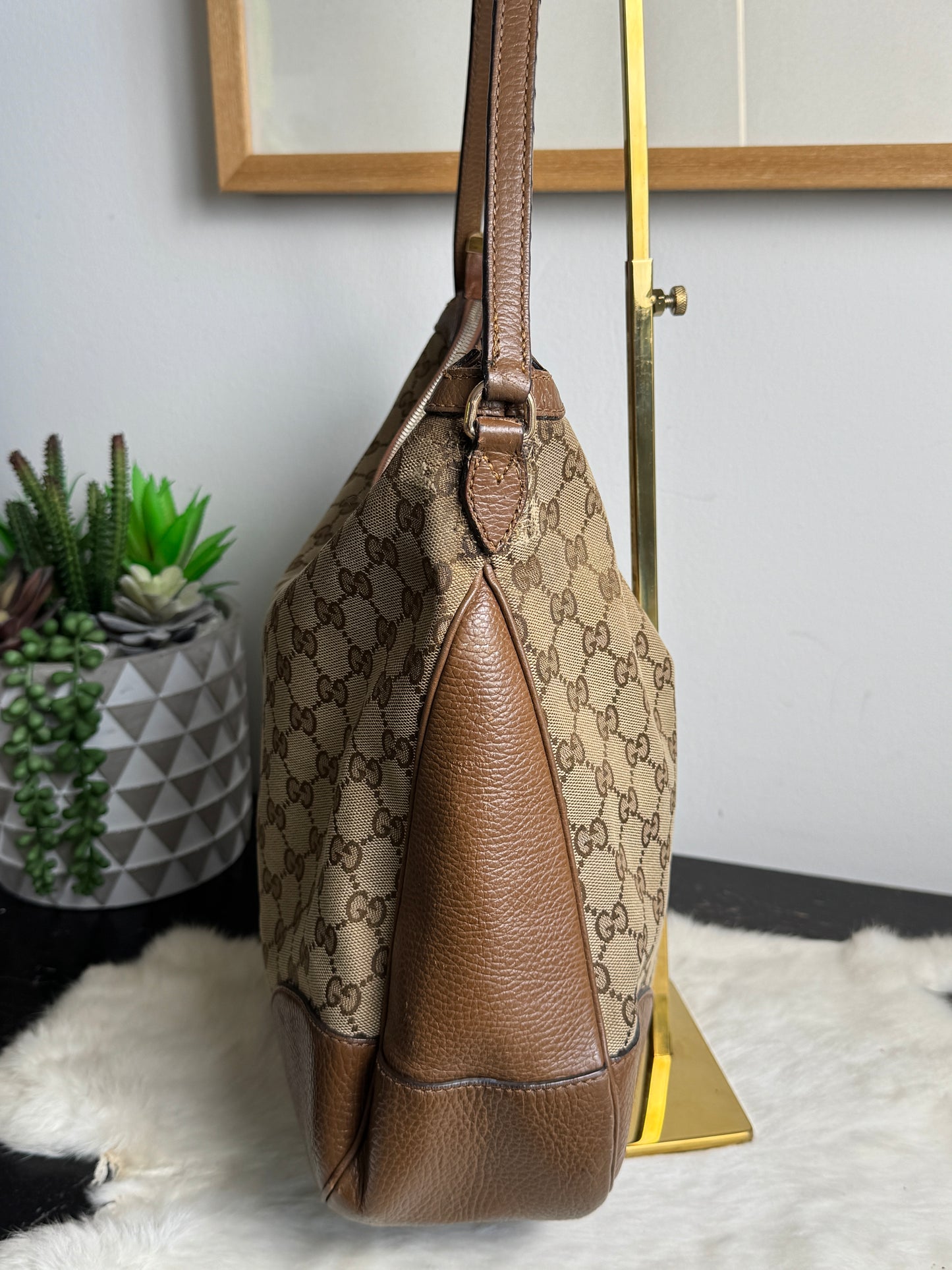 GUCCI GG Canvas Beige Bree Hobo