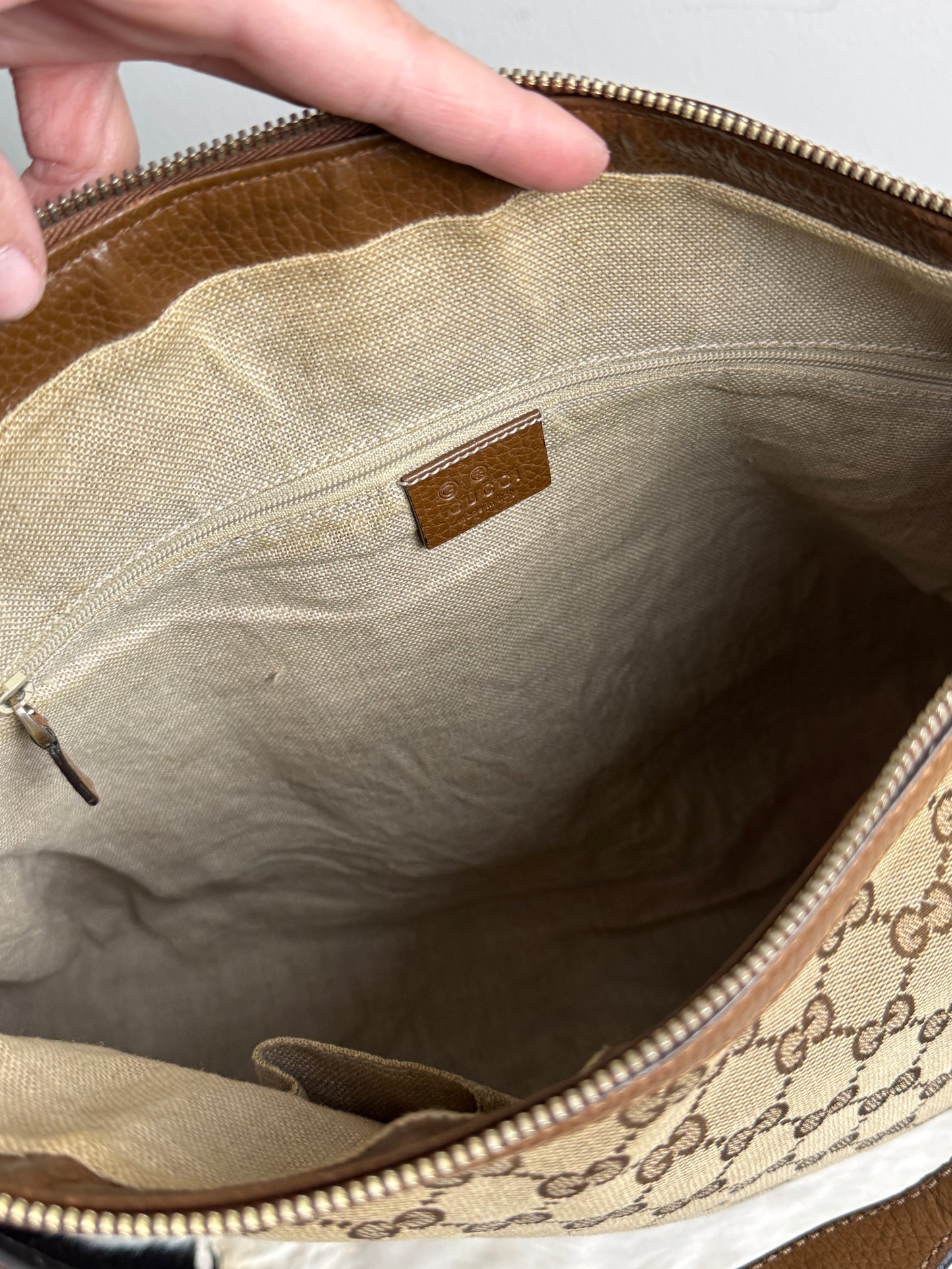 GUCCI GG Canvas Beige Bree Hobo