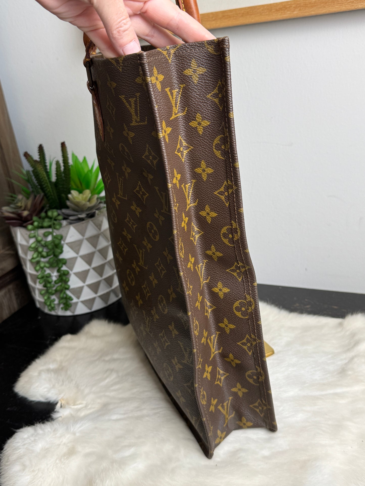 Louis Vuitton Monogram Sac Plat Shopper