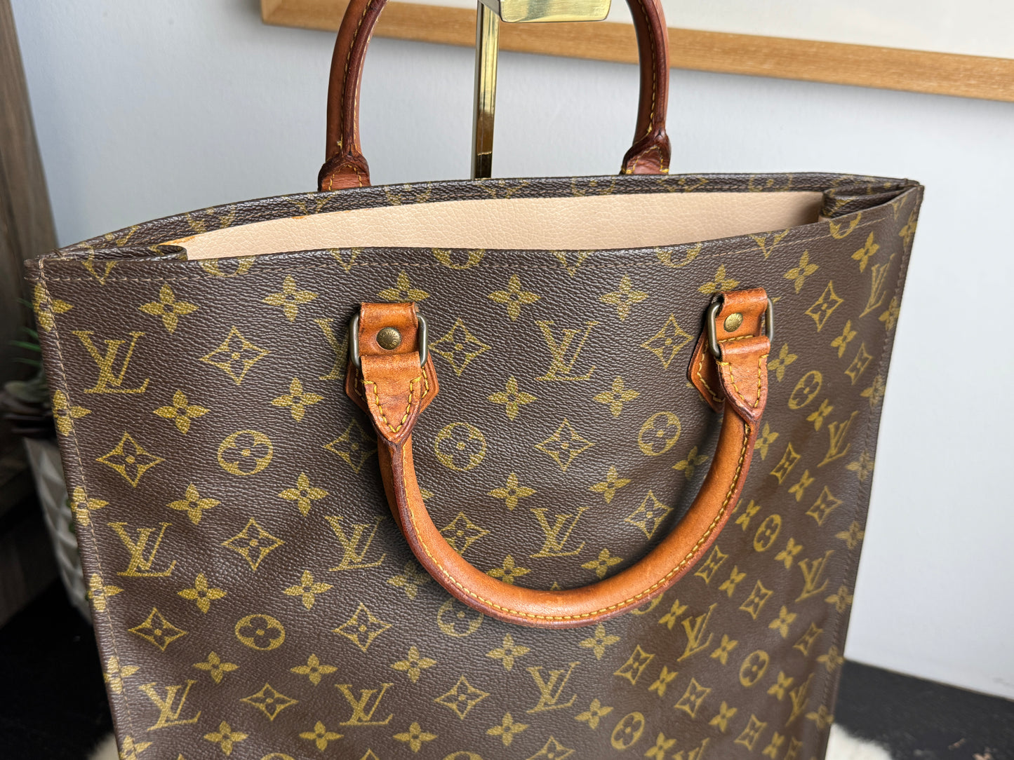 Louis Vuitton Monogram Sac Plat Shopper