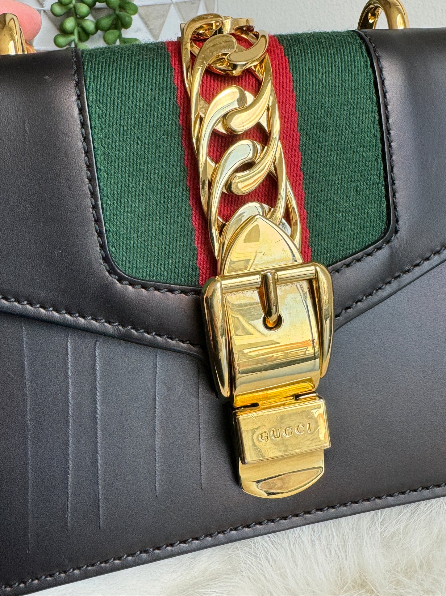 GUCCI Sylvie Mini Chain Black