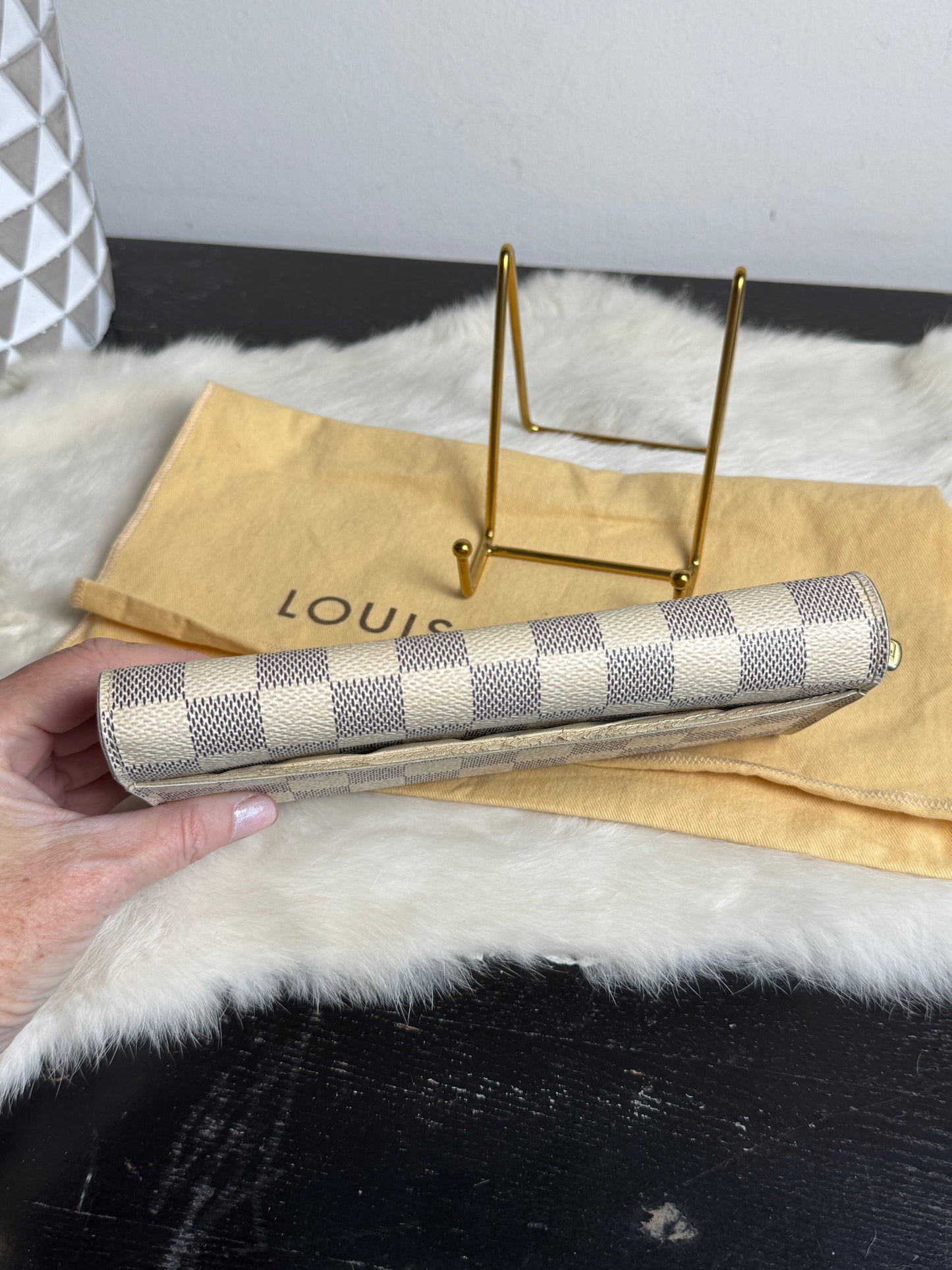 Louis Vuitton Sarah Damier Azur Wallet