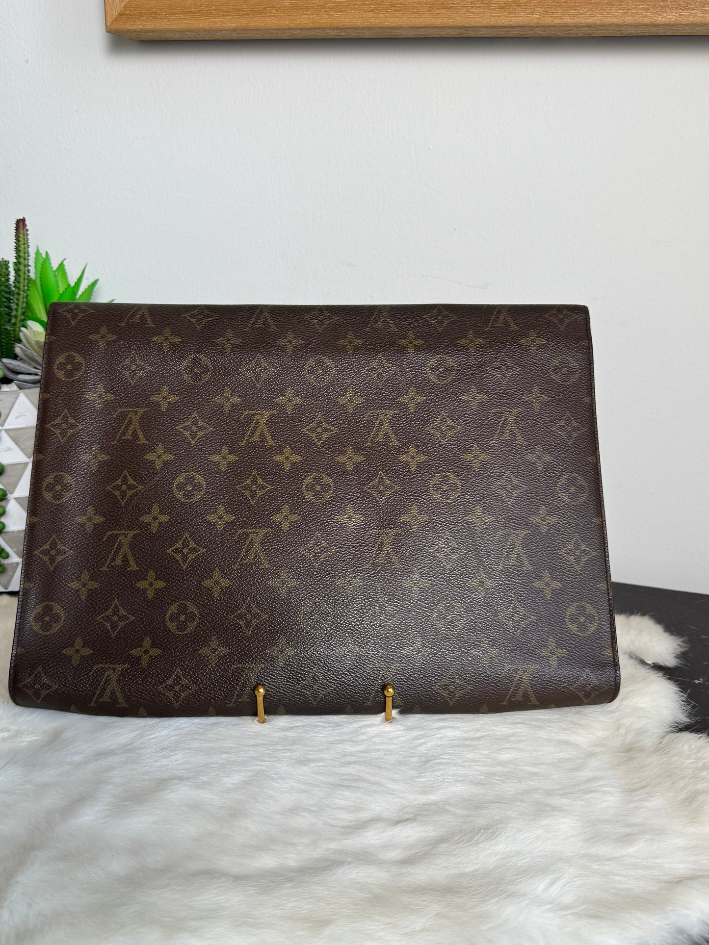 Louis Vuitton Monogram Carryall Portfolio Clutch