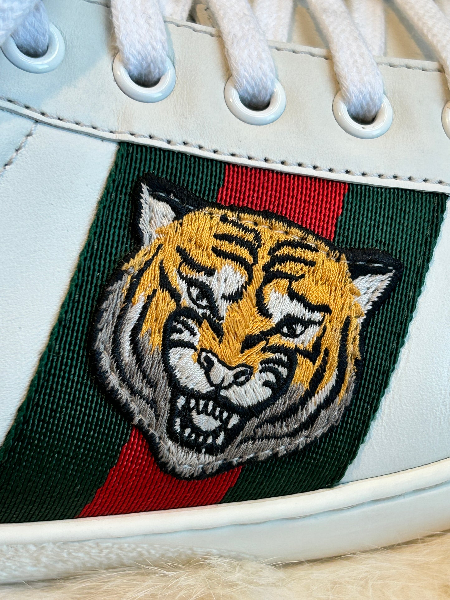 GUCCI Ace Tiger Sneakers Mens 8.5EU (41.5EU)