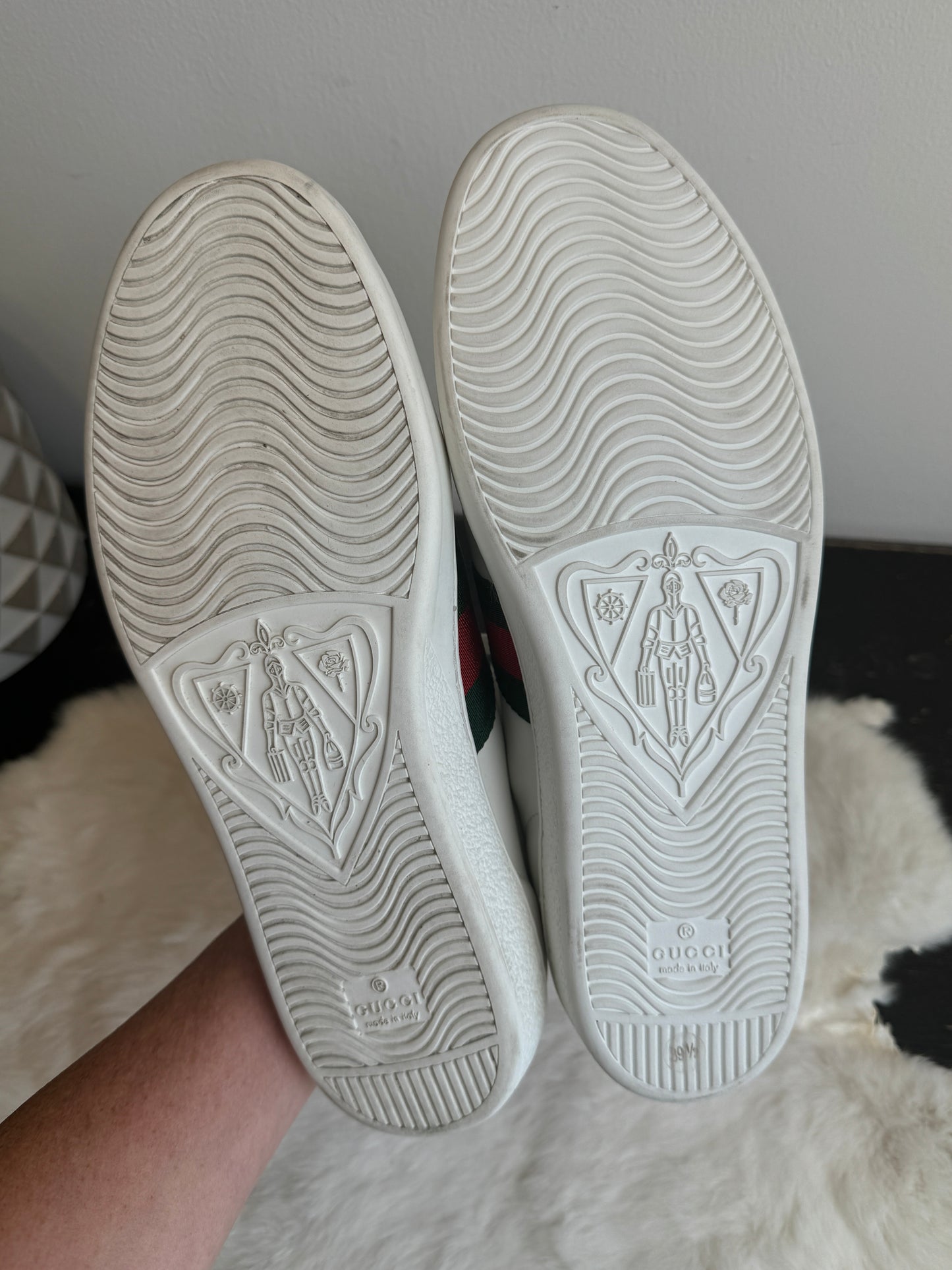 Gucci Ace Bees Sneakers Size 39.5EU