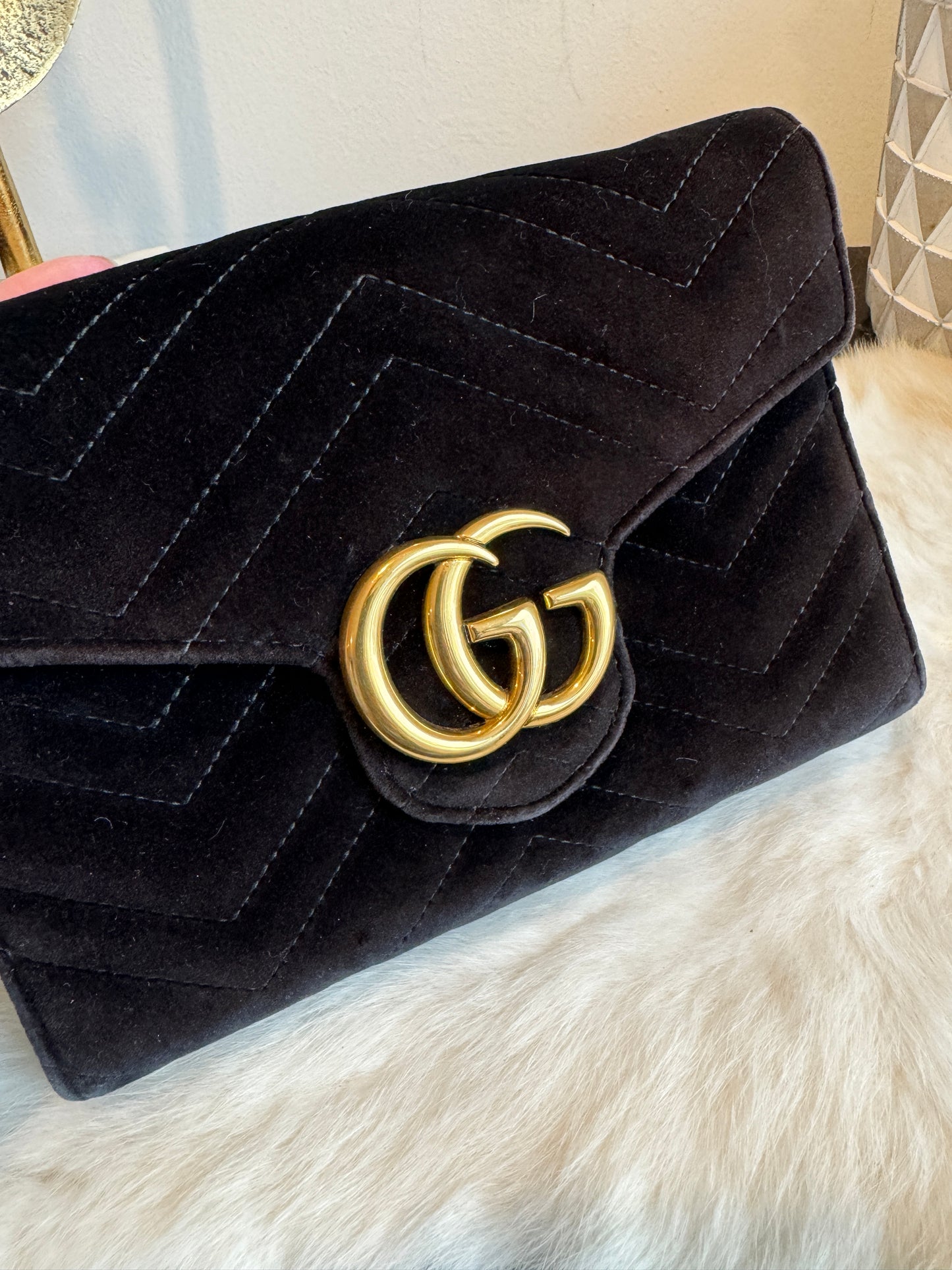 GUCCI Velvet GG Marmont Wallet on Chain Black