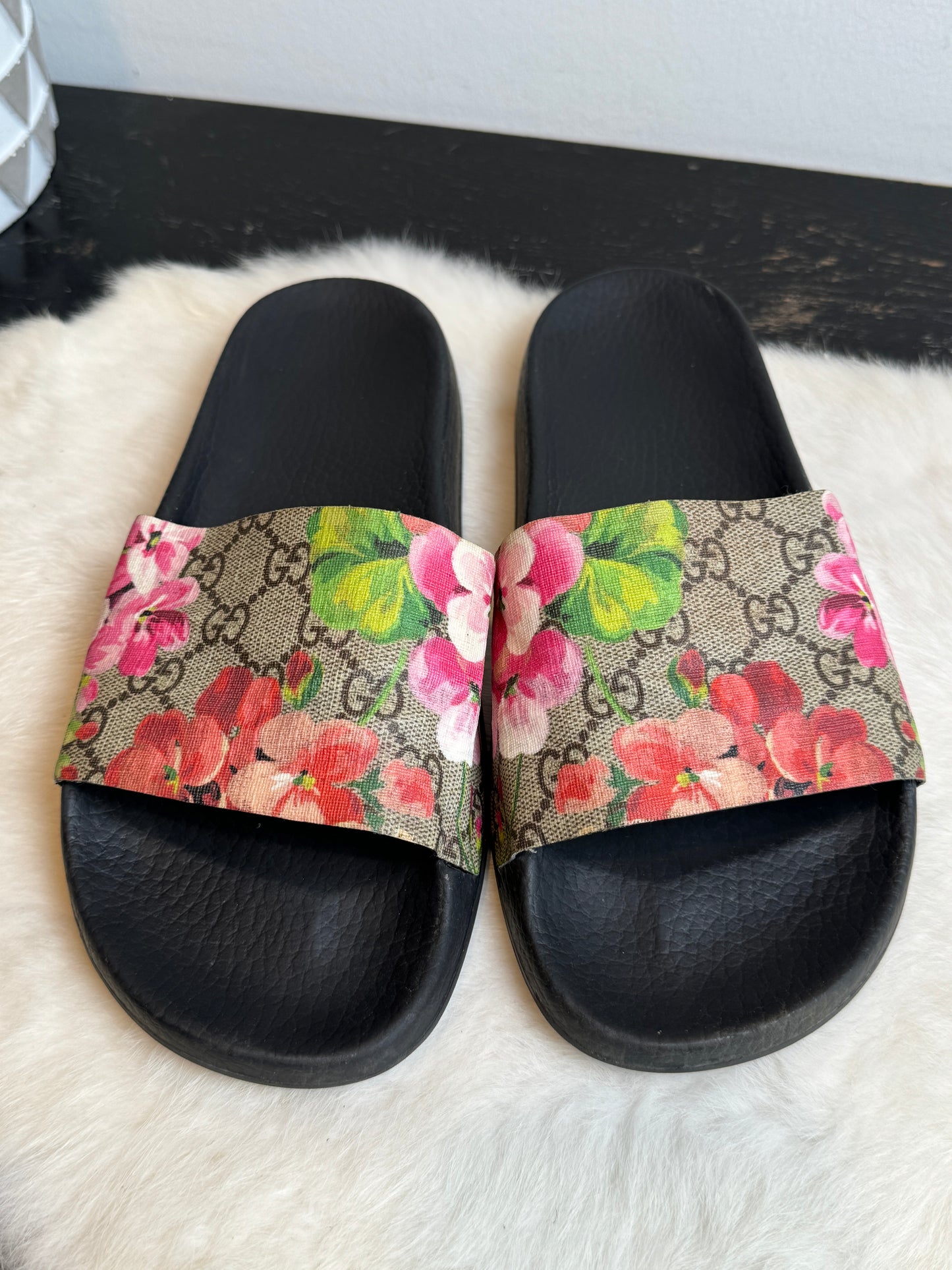 GUCCI Supreme Canvas Blooms Women's Slides 39EU