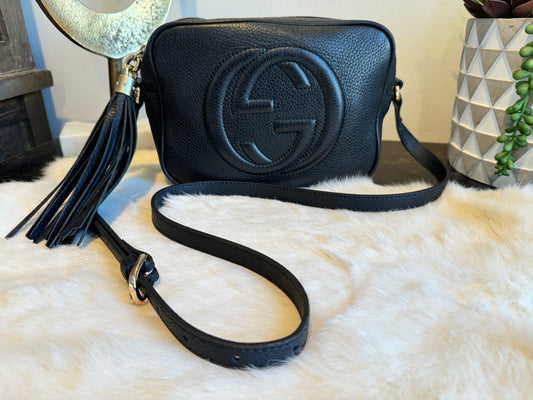 GUCCI Soho Disco Black Pebbled Camera Bag