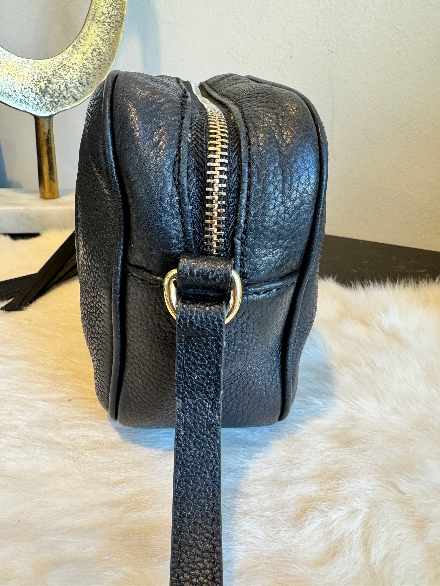 GUCCI Soho Disco Black Pebbled Camera Bag