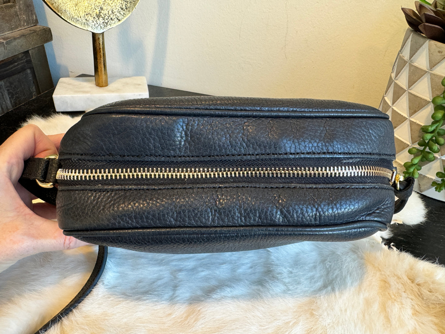 GUCCI Soho Disco Black Pebbled Camera Bag