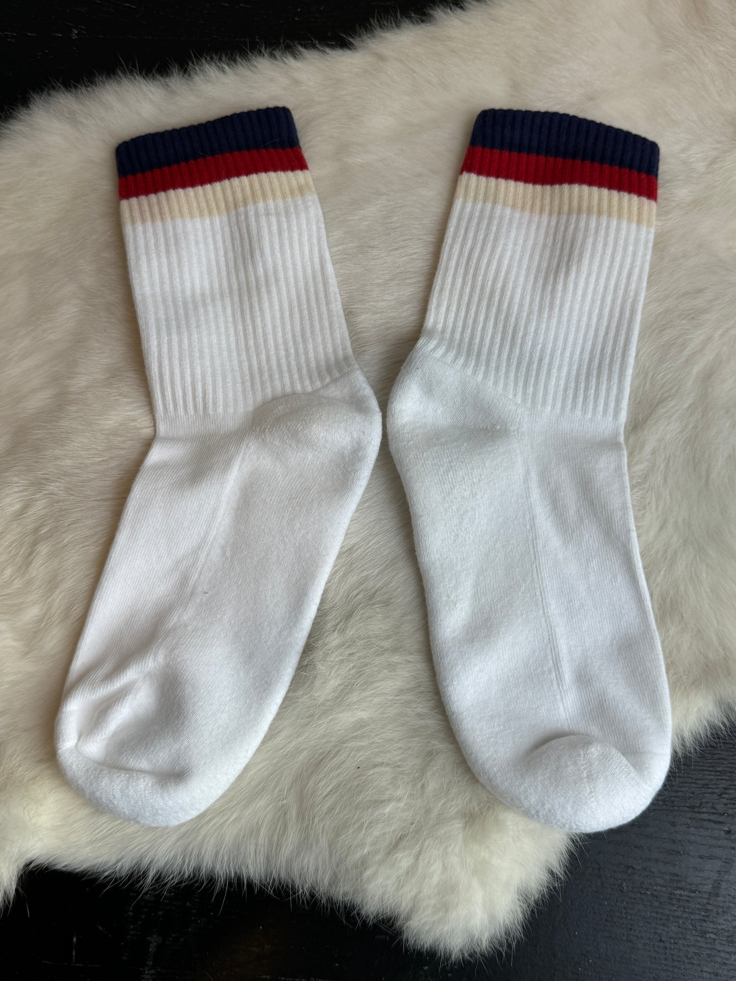 GUCCI Stripe Logo Calf SOCKS Small